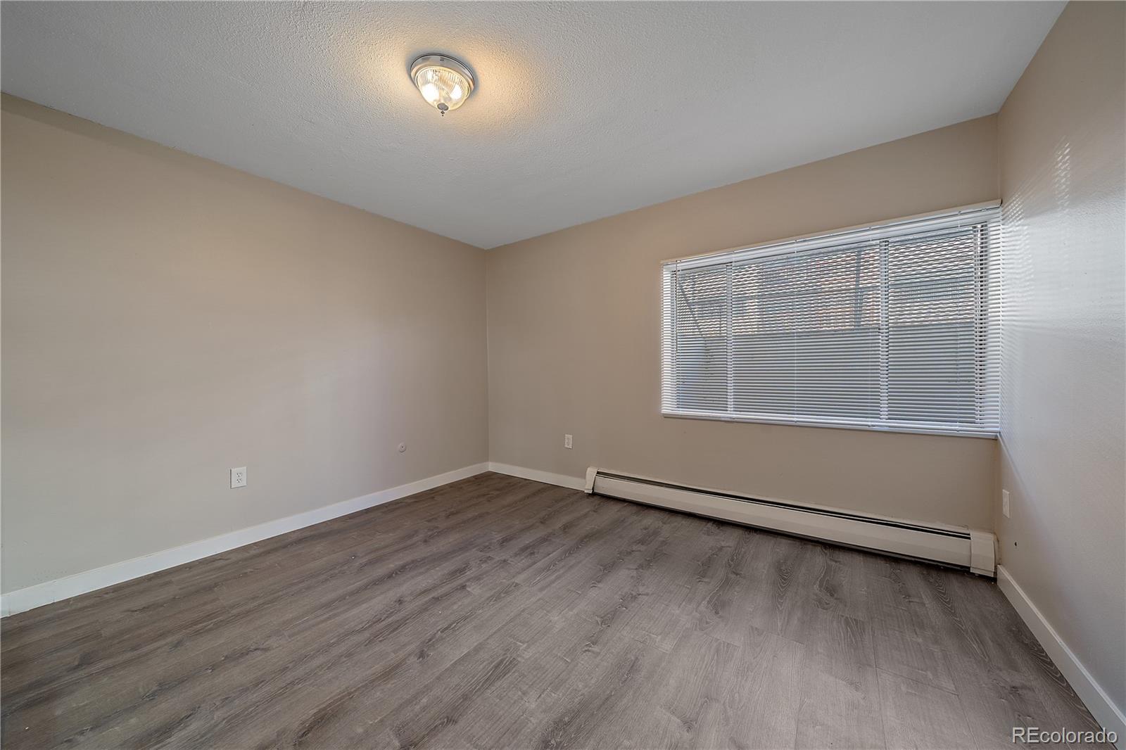 MLS Image #9 for 4110  hale parkway,denver, Colorado