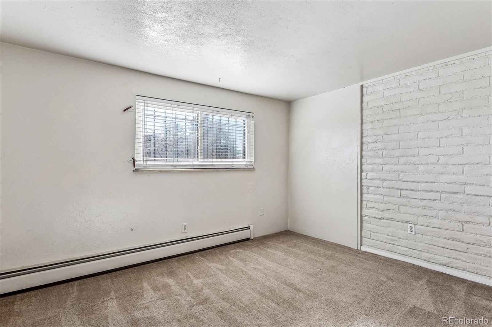 MLS Image #11 for 875 s quebec street,denver, Colorado