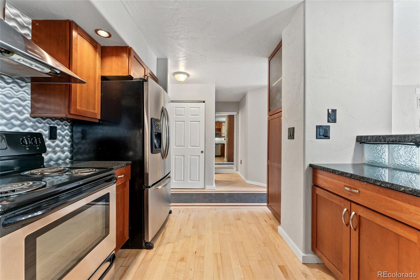 MLS Image #13 for 601 w 11th avenue,denver, Colorado