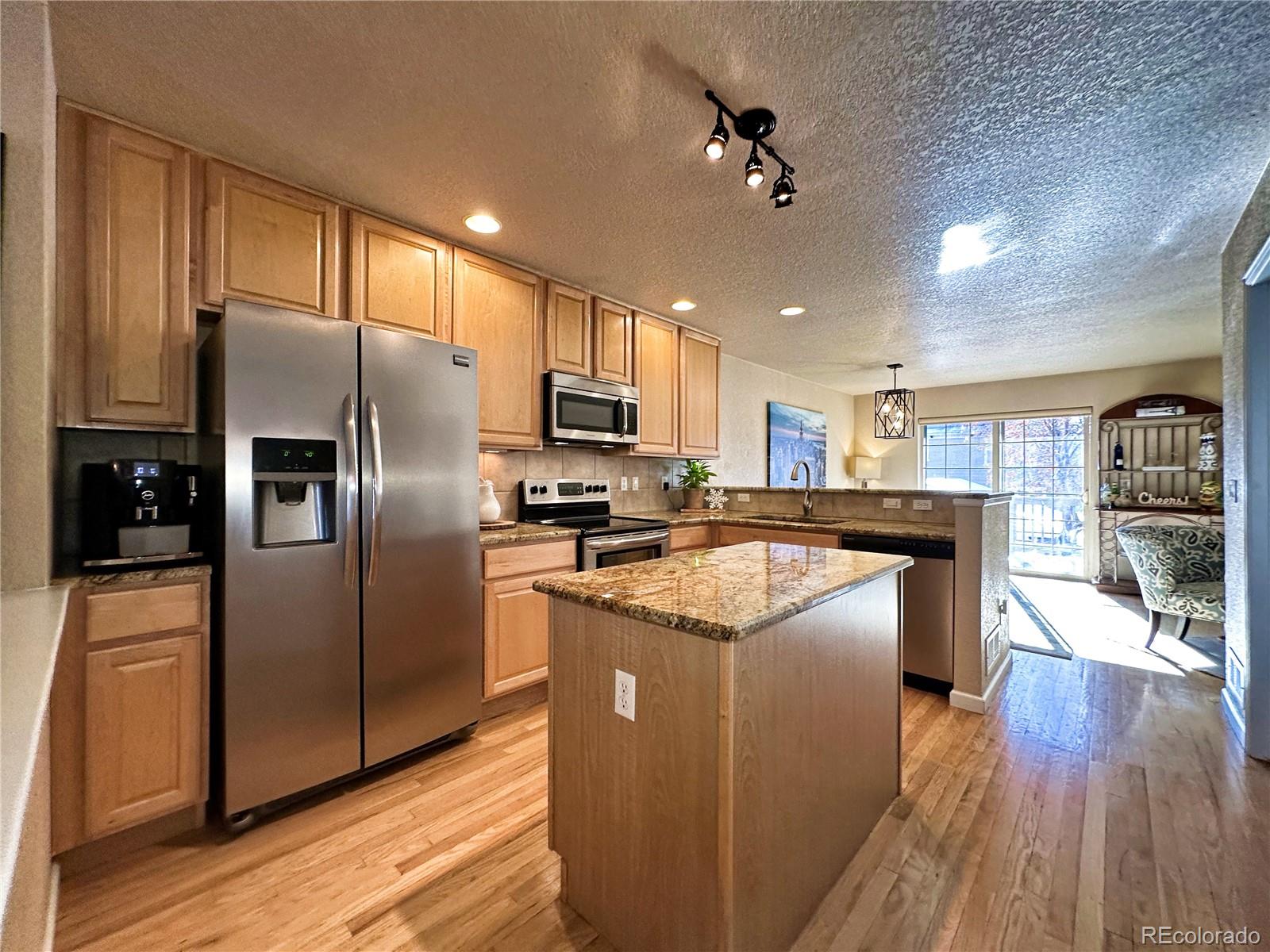 MLS Image #6 for 8180 e 29th avenue,denver, Colorado