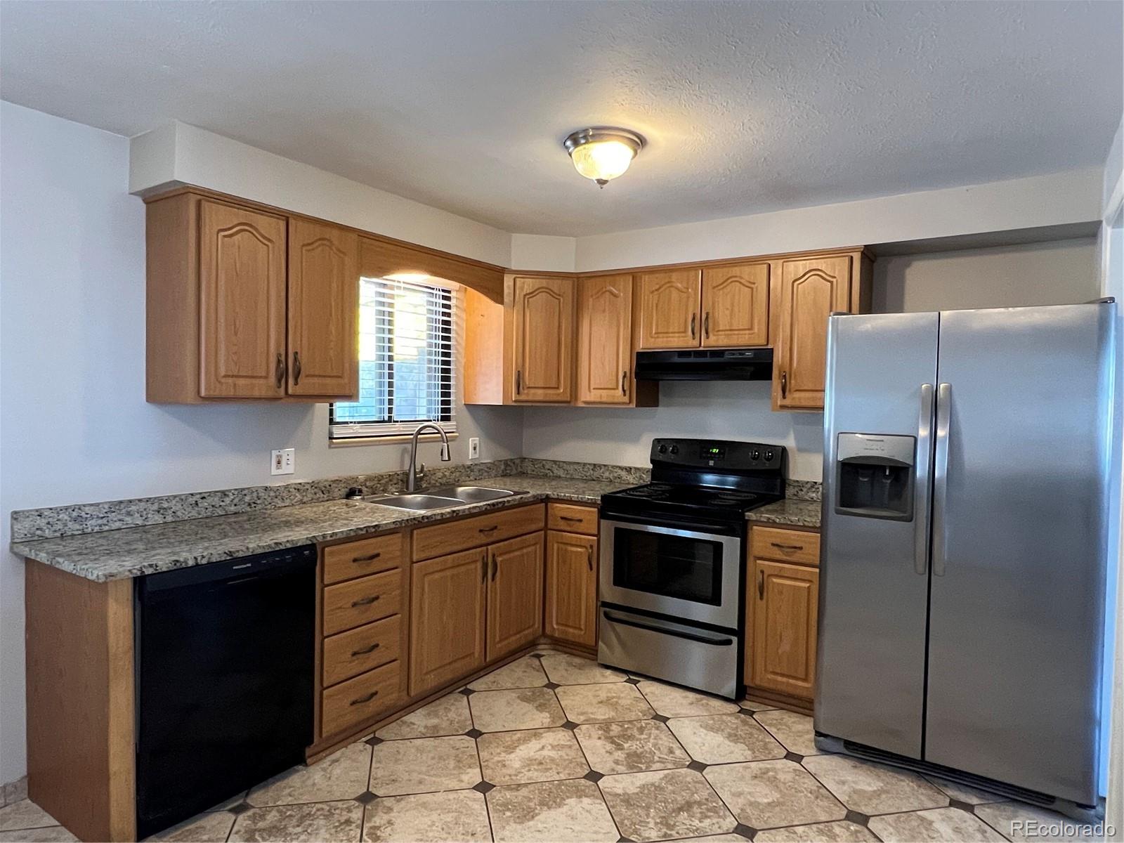 MLS Image #5 for 3236  carson street,aurora, Colorado