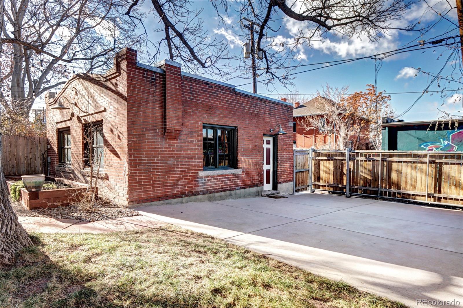 MLS Image #32 for 1563  high street,denver, Colorado