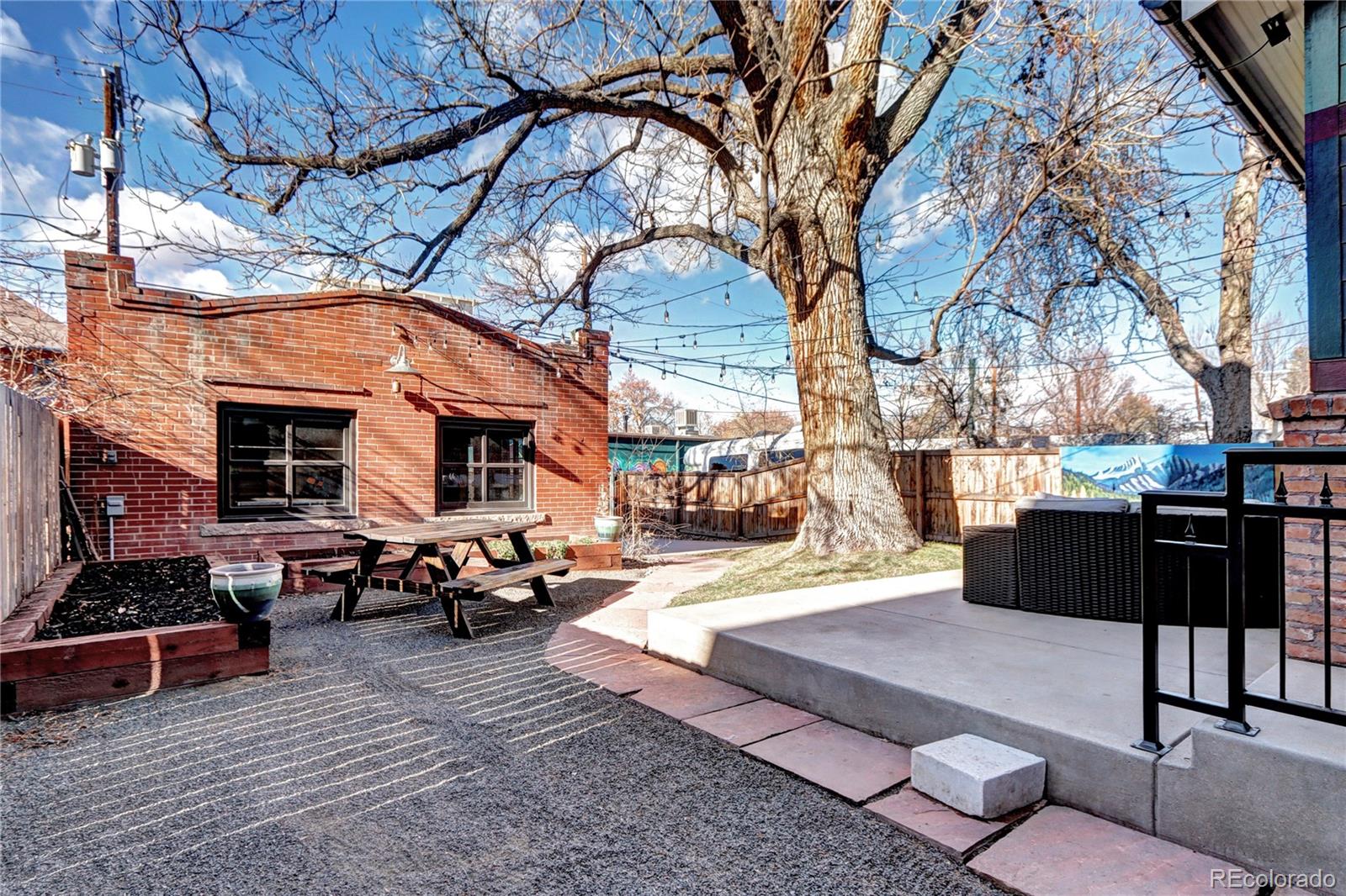 MLS Image #39 for 1563  high street,denver, Colorado