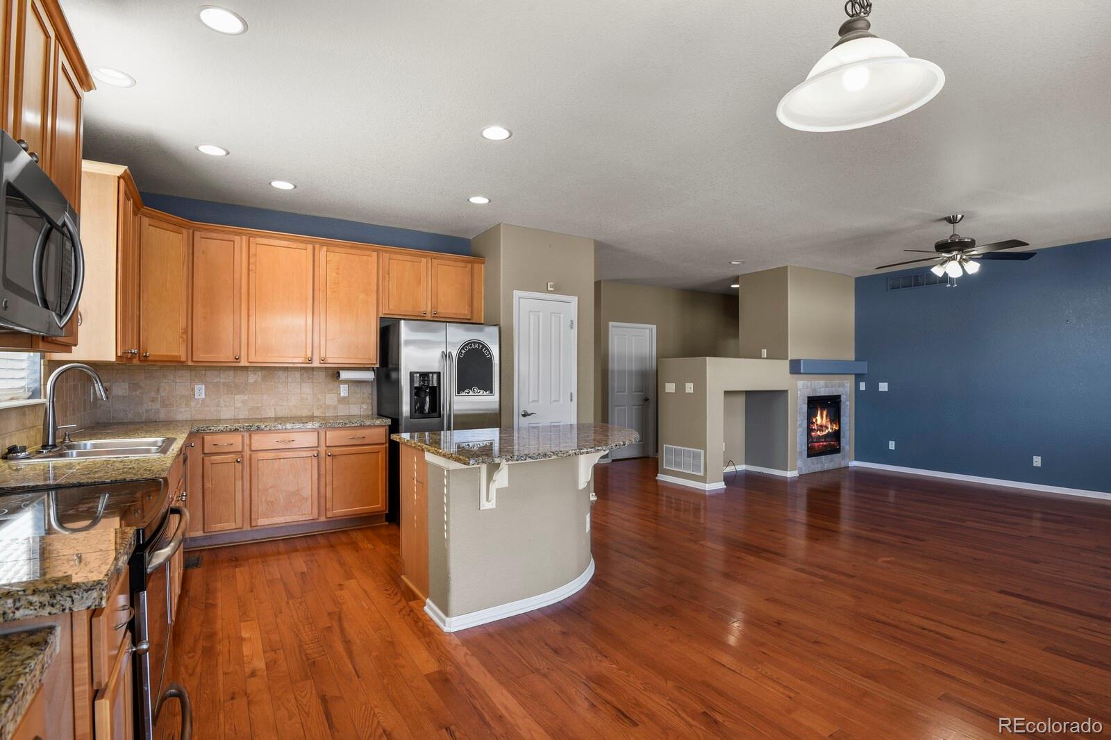 MLS Image #10 for 581 n flat rock circle,aurora, Colorado