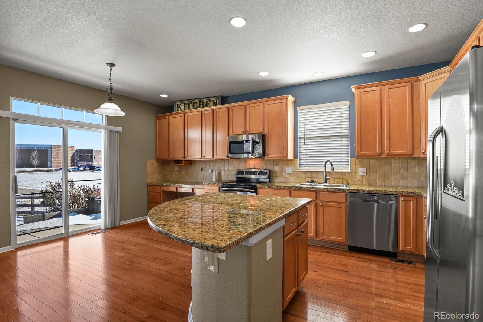 MLS Image #7 for 581 n flat rock circle,aurora, Colorado