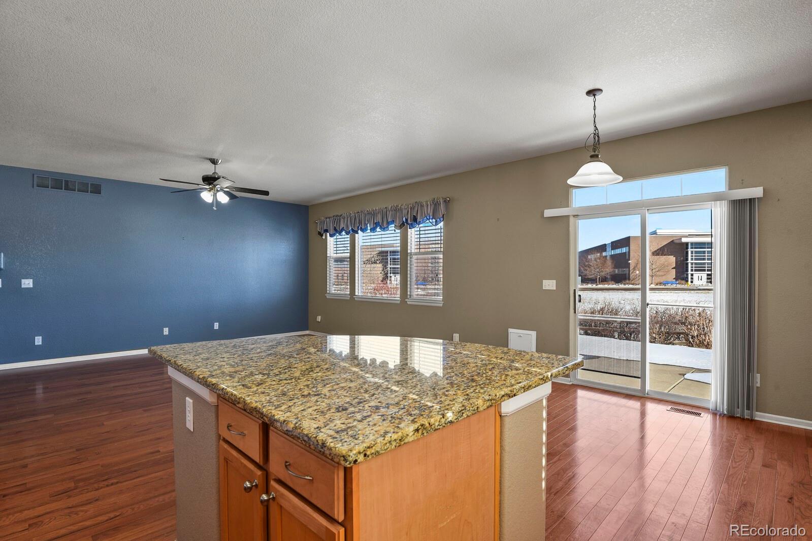 MLS Image #9 for 581 n flat rock circle,aurora, Colorado