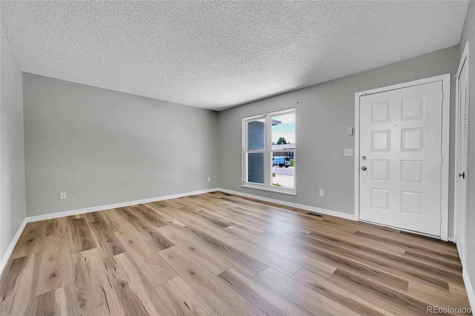 MLS Image #5 for 19155 e kansas drive,aurora, Colorado