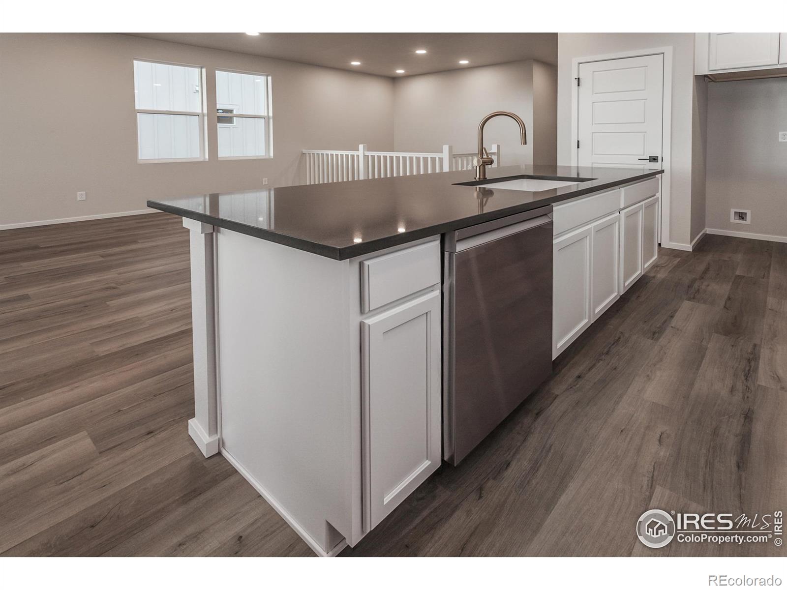 MLS Image #18 for 6037  saddle horn drive,timnath, Colorado