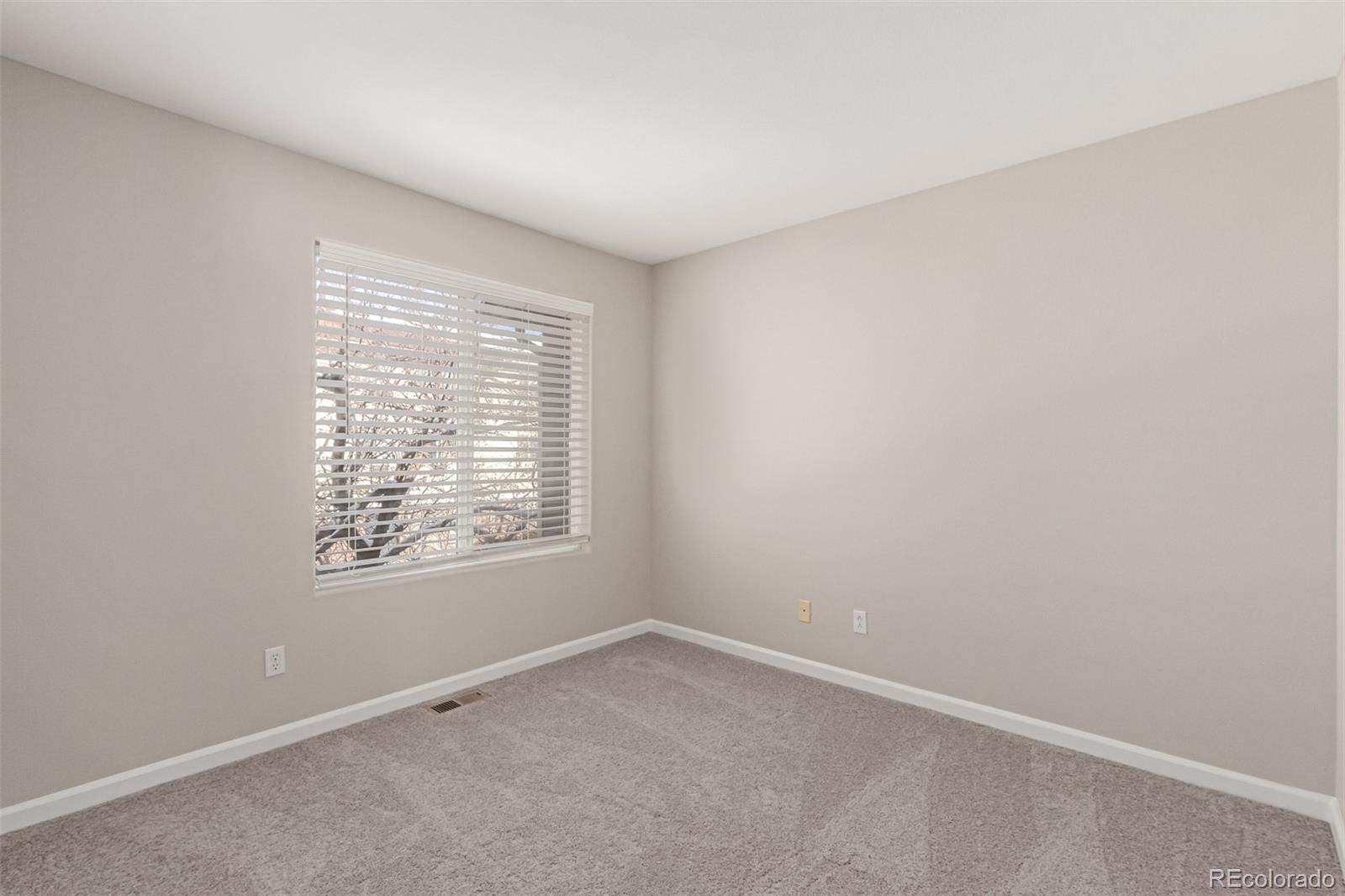 MLS Image #16 for 15907 e 13th avenue,aurora, Colorado