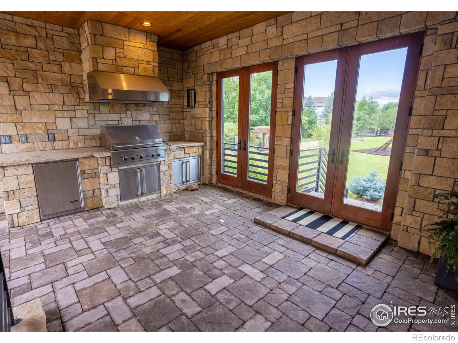 MLS Image #13 for 6851  goldbranch drive,niwot, Colorado