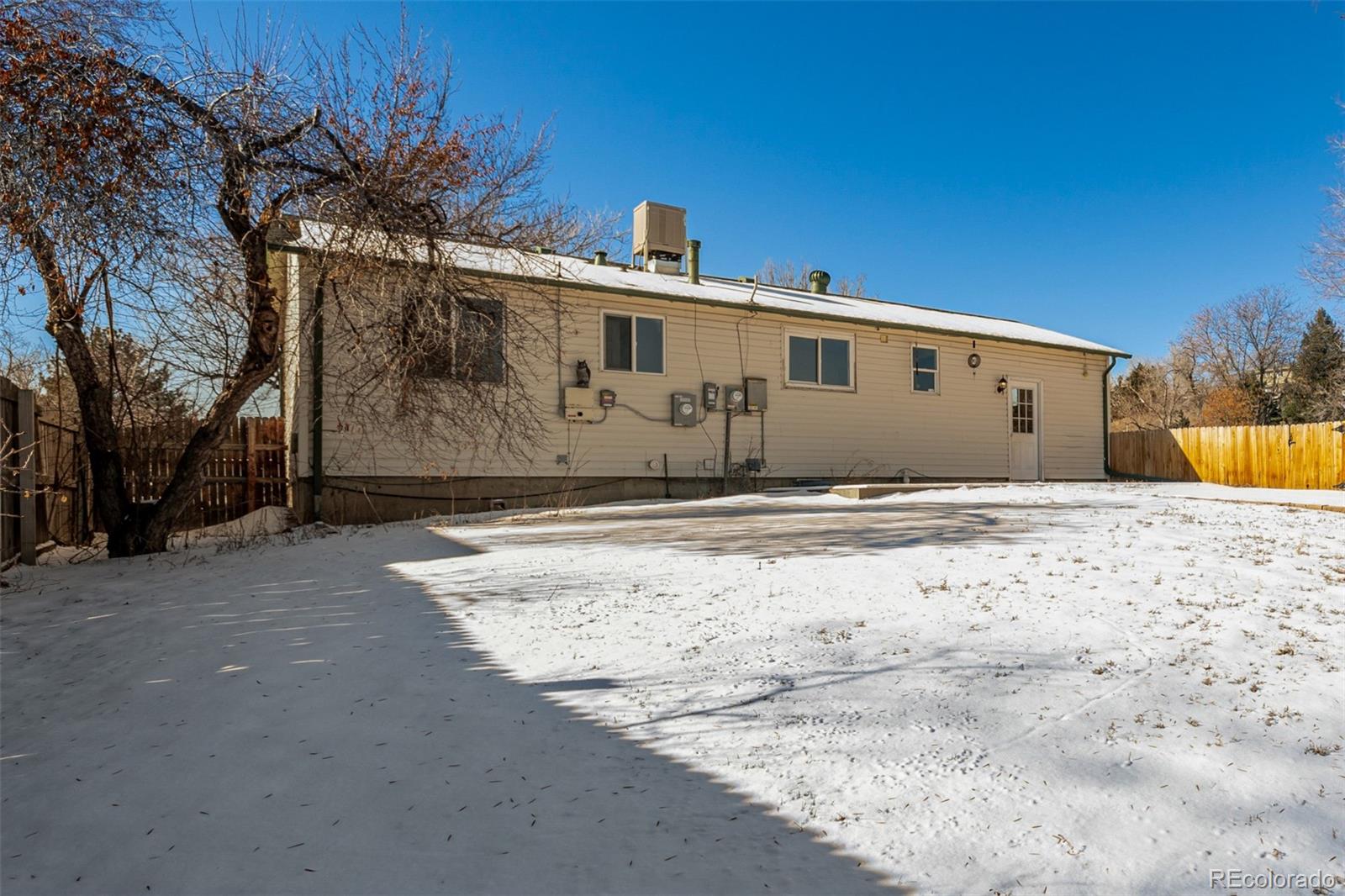 MLS Image #38 for 1502 s queen street,denver, Colorado