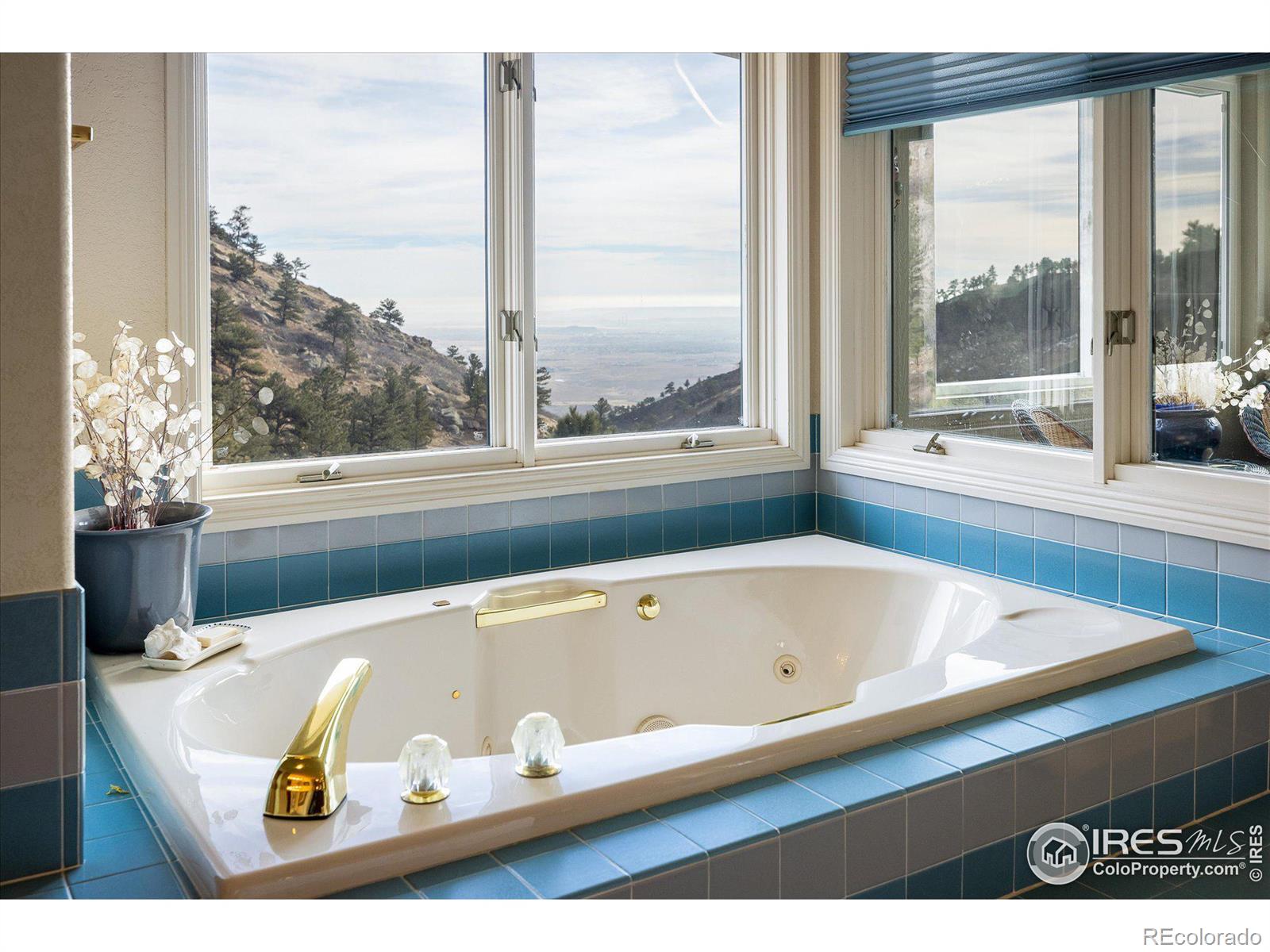 MLS Image #15 for 6152  olde stage road,boulder, Colorado