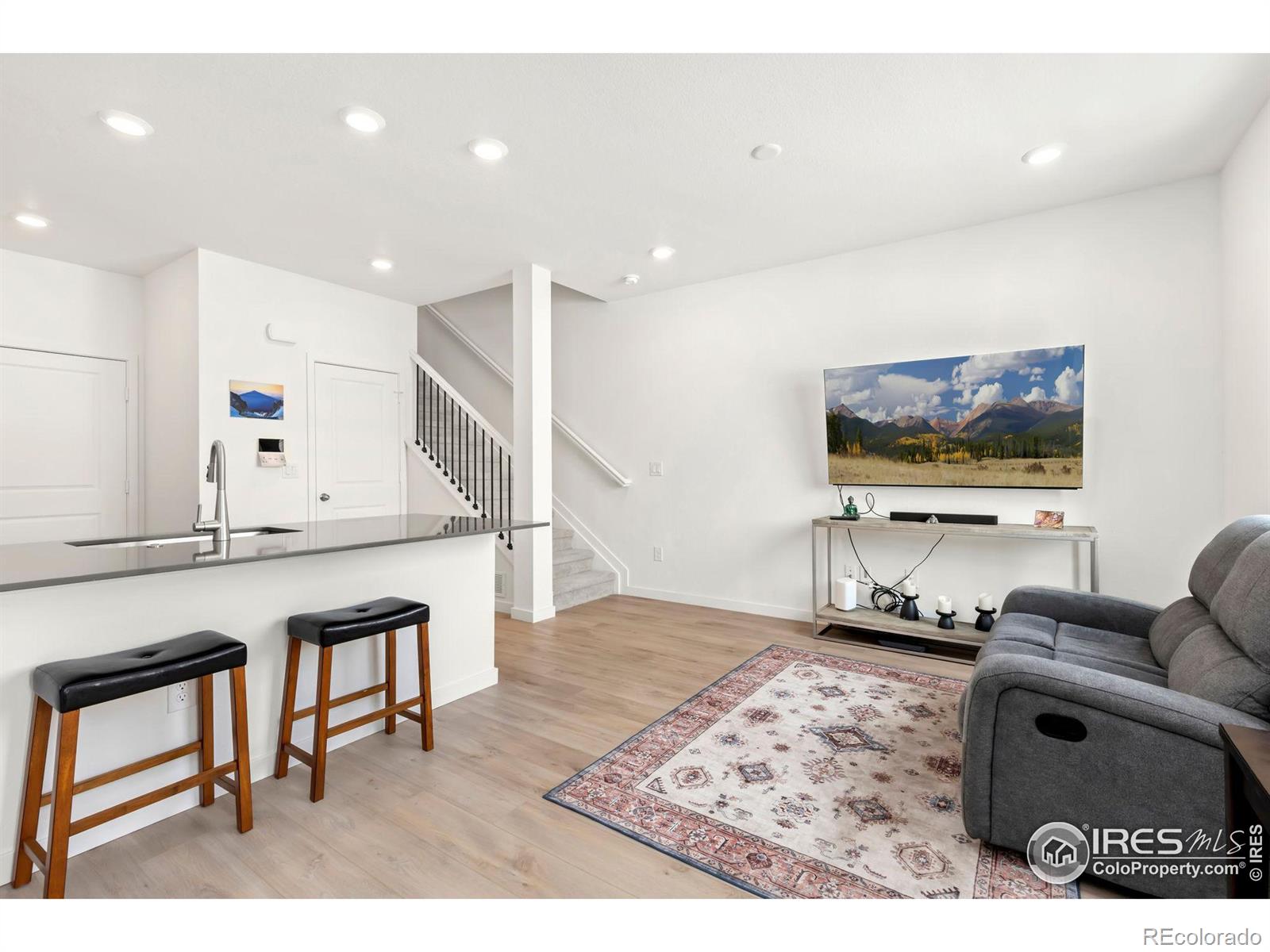 MLS Image #2 for 1524  sun way,lafayette, Colorado