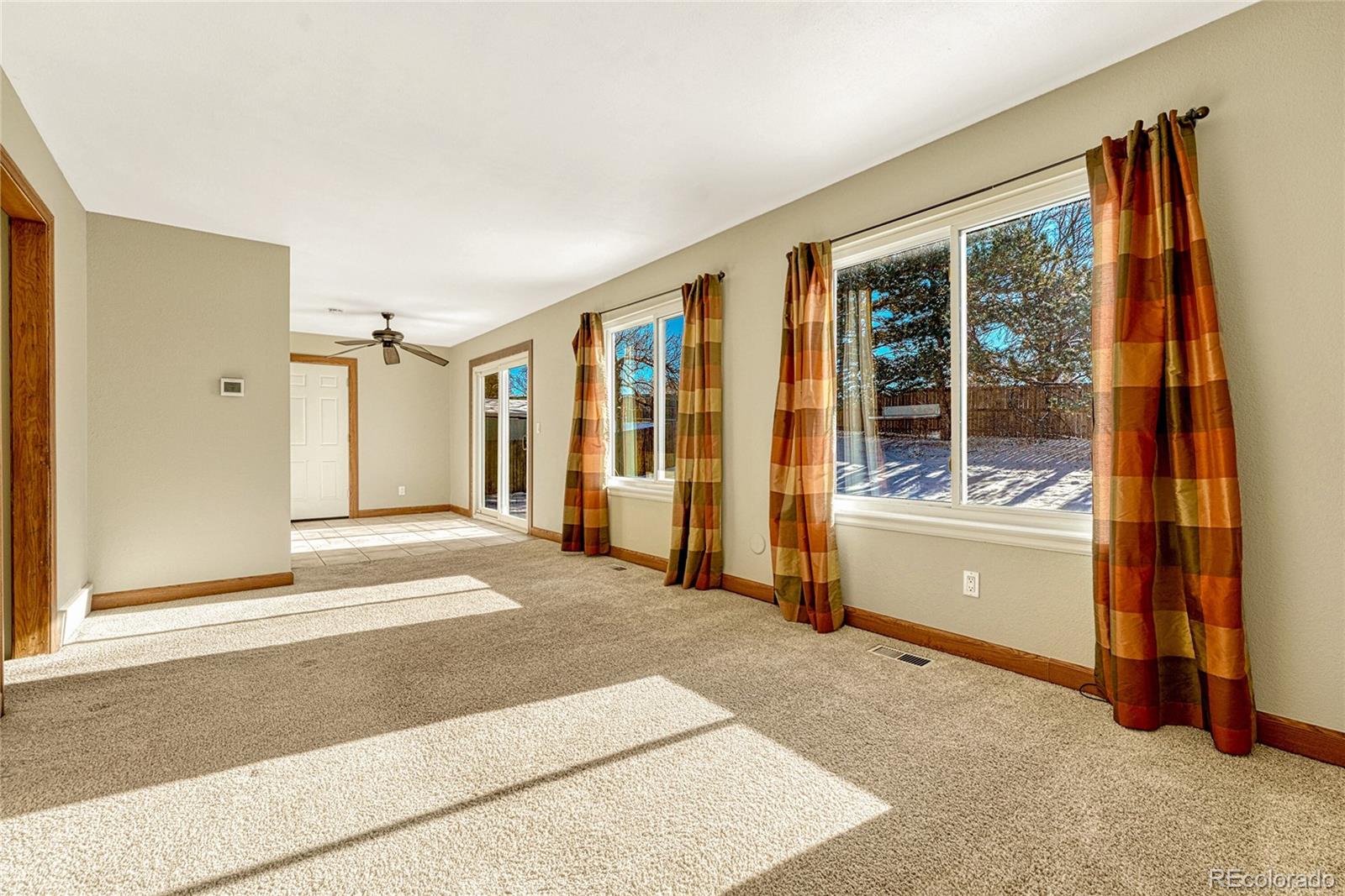 MLS Image #3 for 16806 e villanova circle,aurora, Colorado