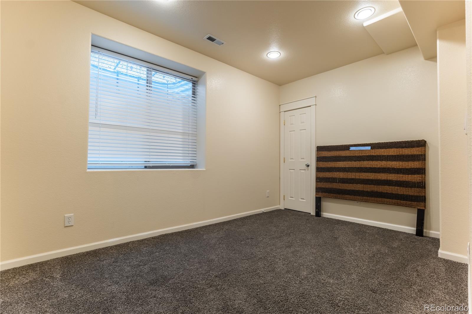 MLS Image #21 for 9112 e 29th place,denver, Colorado