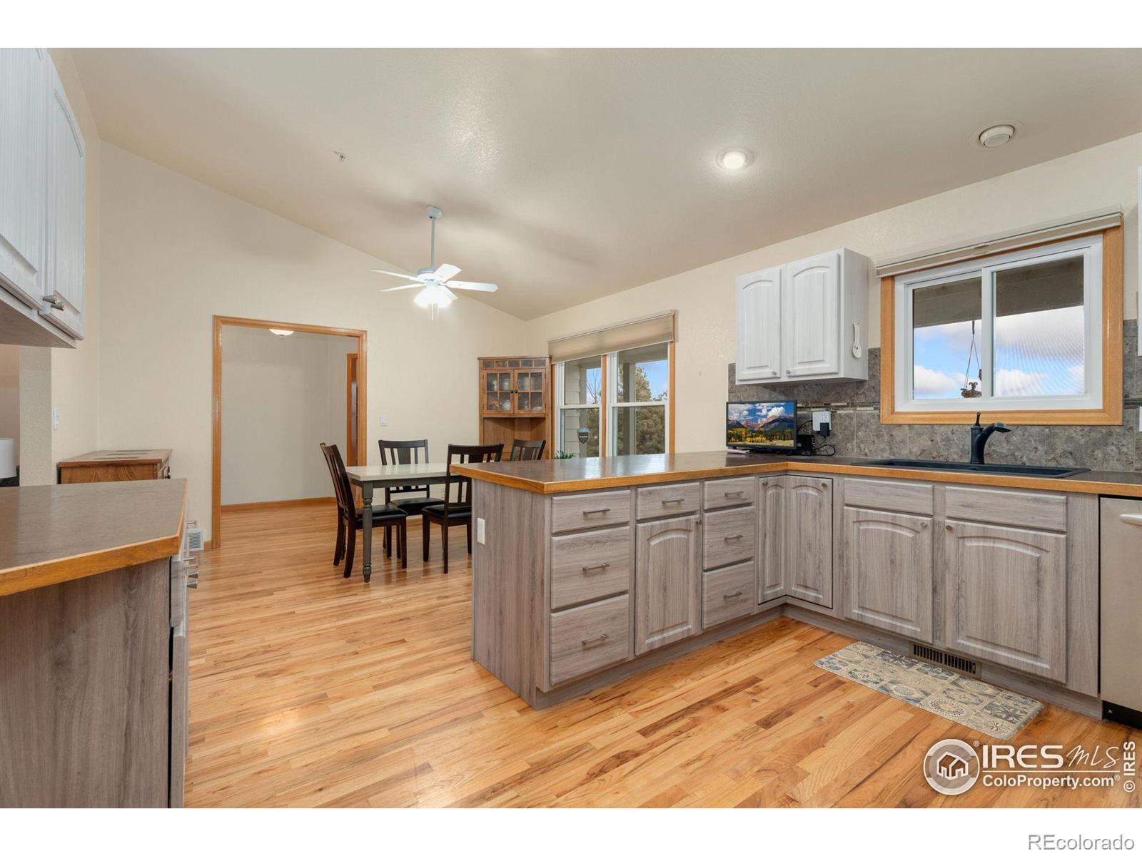 MLS Image #4 for 3428 n county road 27 ,loveland, Colorado