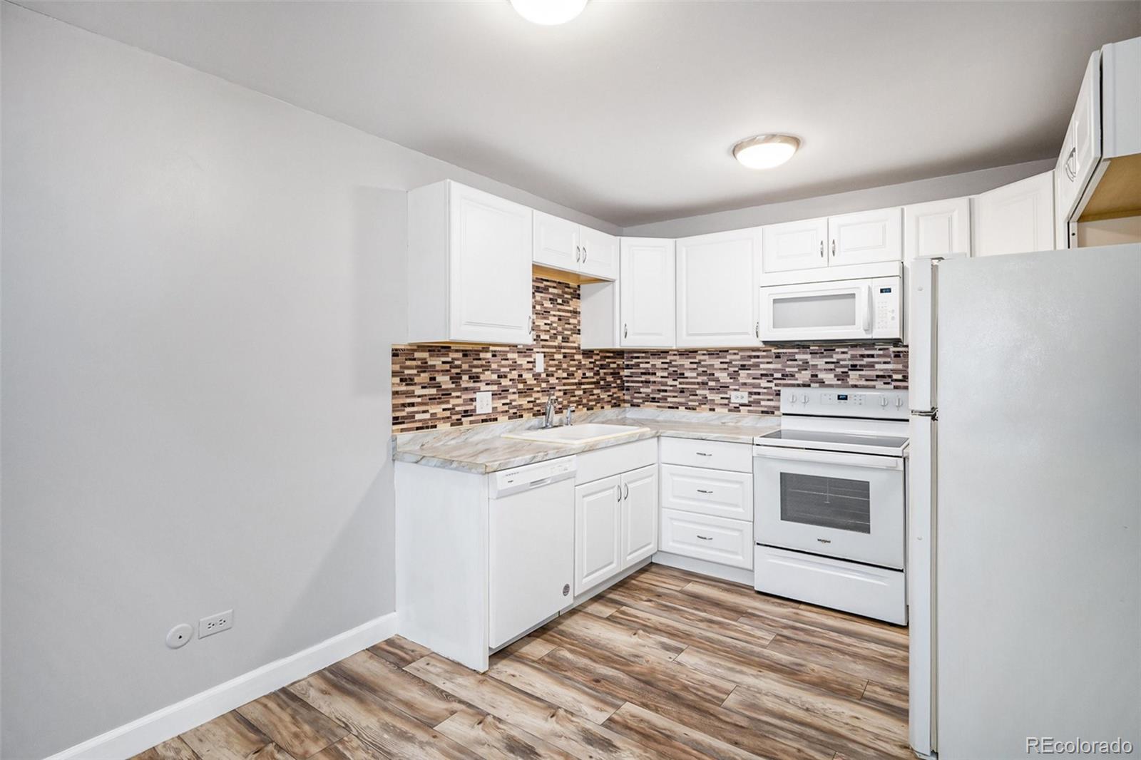 MLS Image #3 for 650 s alton way,denver, Colorado