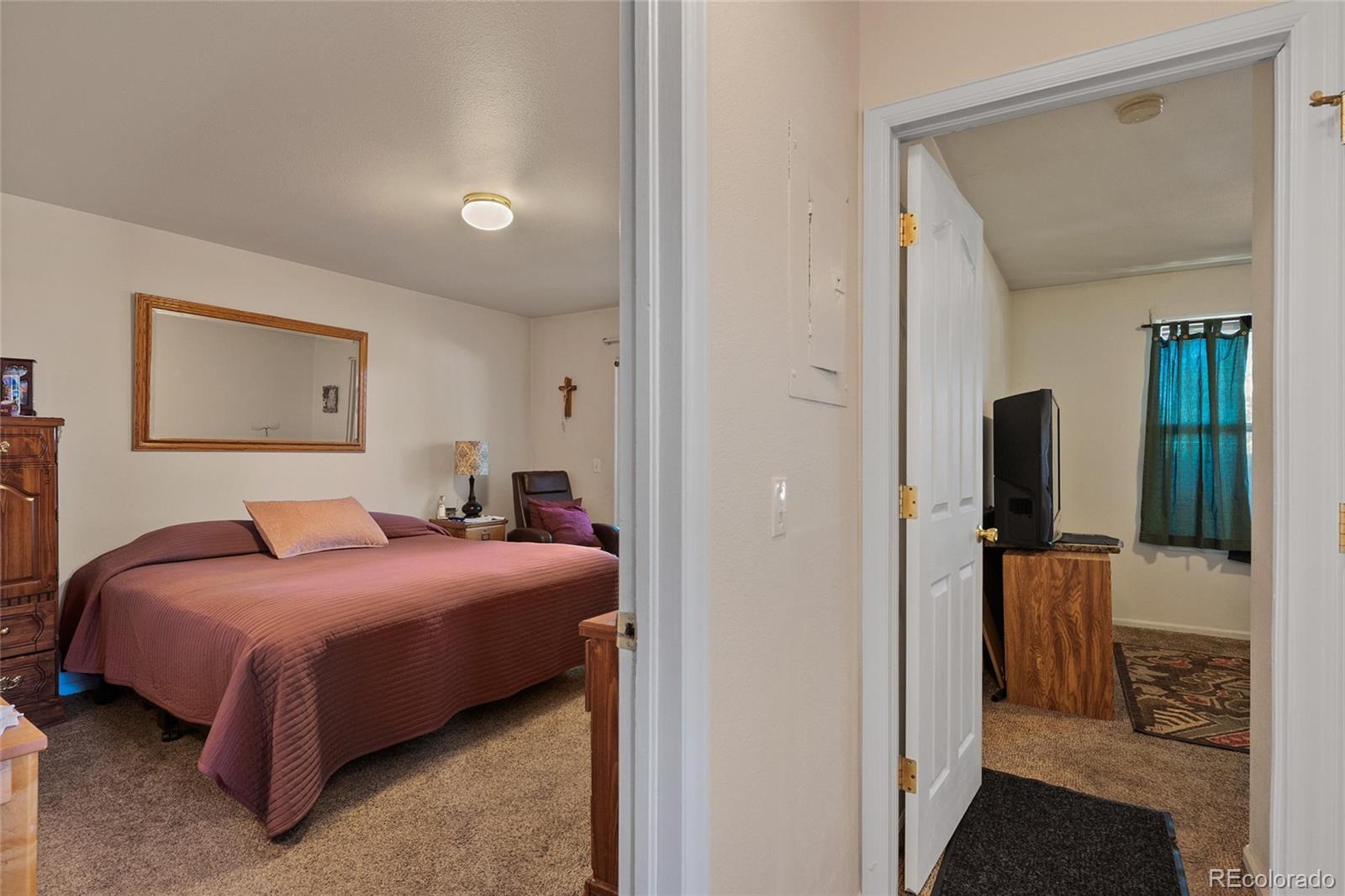 MLS Image #13 for 220 s julian street,denver, Colorado