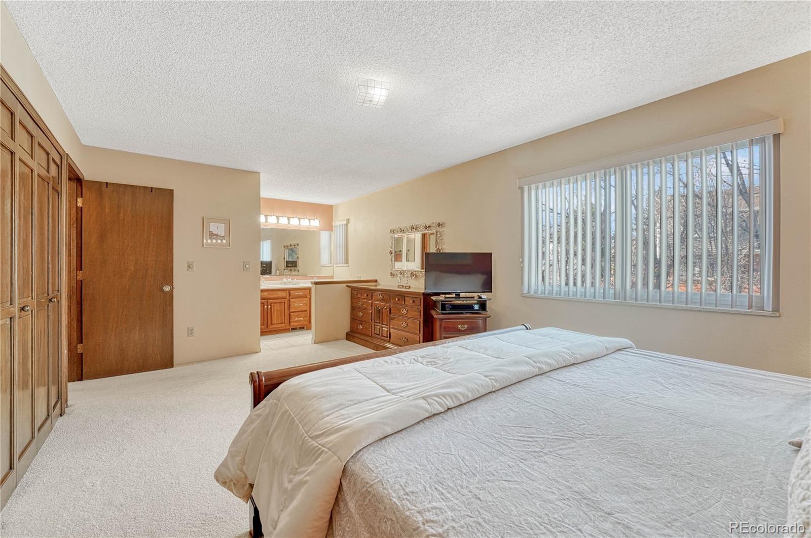 MLS Image #18 for 10754 e maplewood place,englewood, Colorado