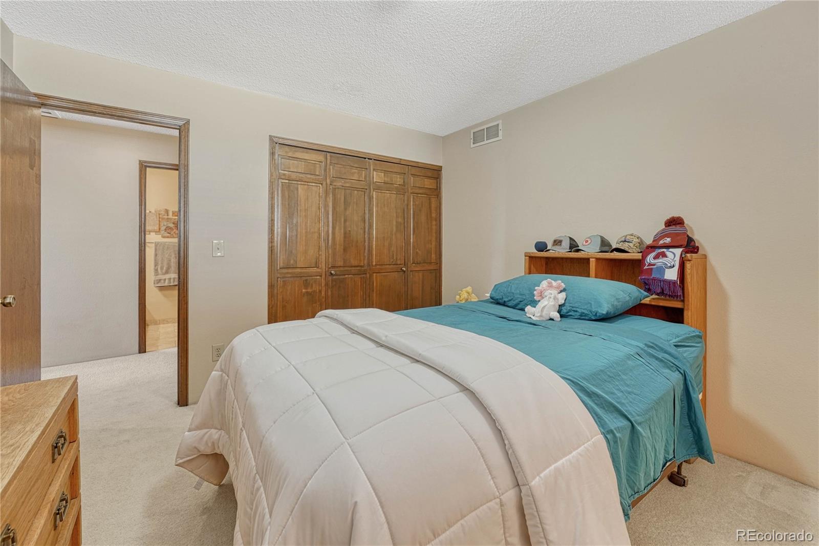 MLS Image #25 for 10754 e maplewood place,englewood, Colorado