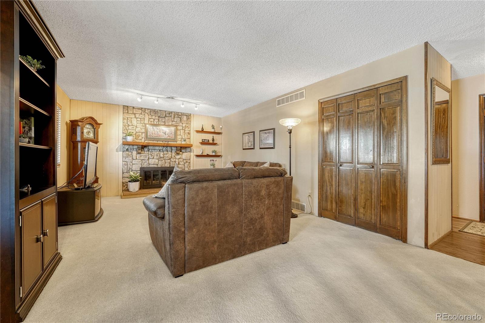 MLS Image #7 for 10754 e maplewood place,englewood, Colorado