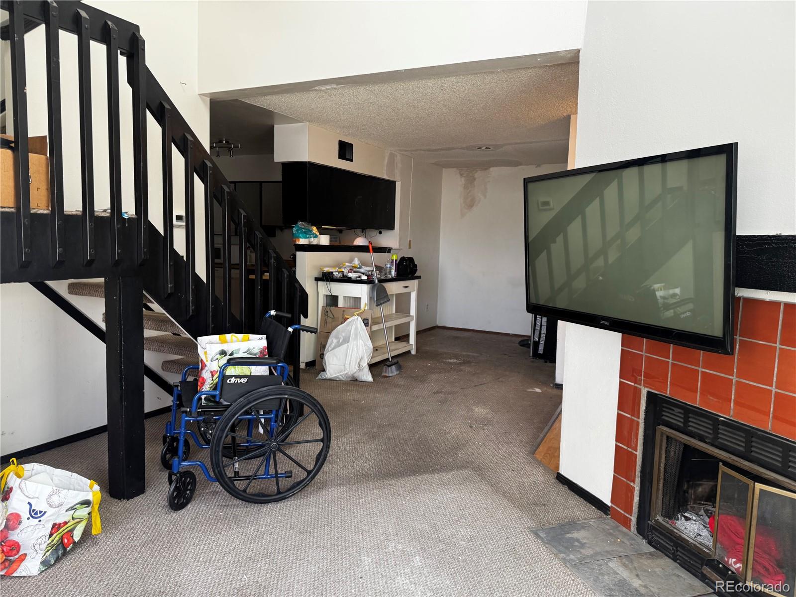 MLS Image #3 for 1825  kendall street 205,lakewood, Colorado
