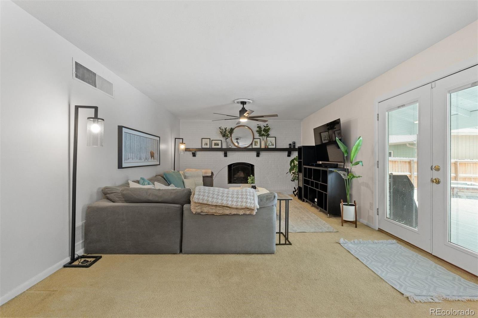 MLS Image #7 for 7513 e bates drive,denver, Colorado