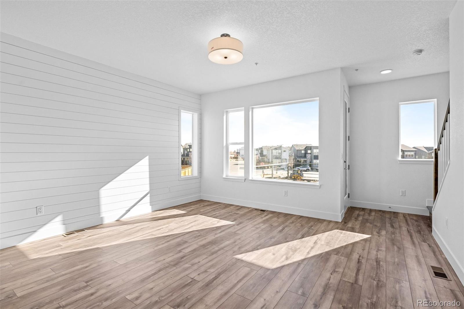 MLS Image #4 for 2676 w 68th avenue,denver, Colorado