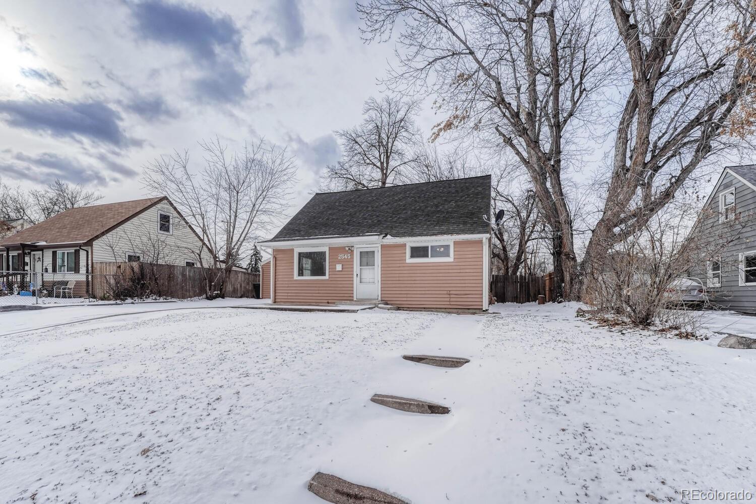 MLS Image #2 for 2545 s julian street,denver, Colorado