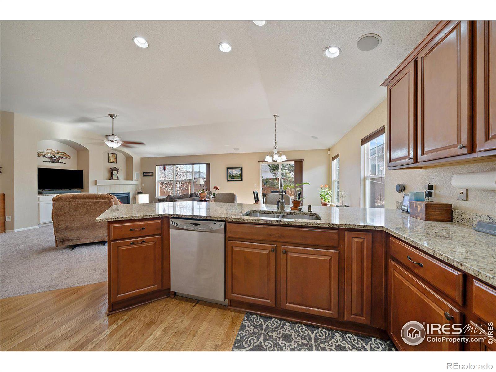 MLS Image #13 for 4742 s coolidge street,aurora, Colorado