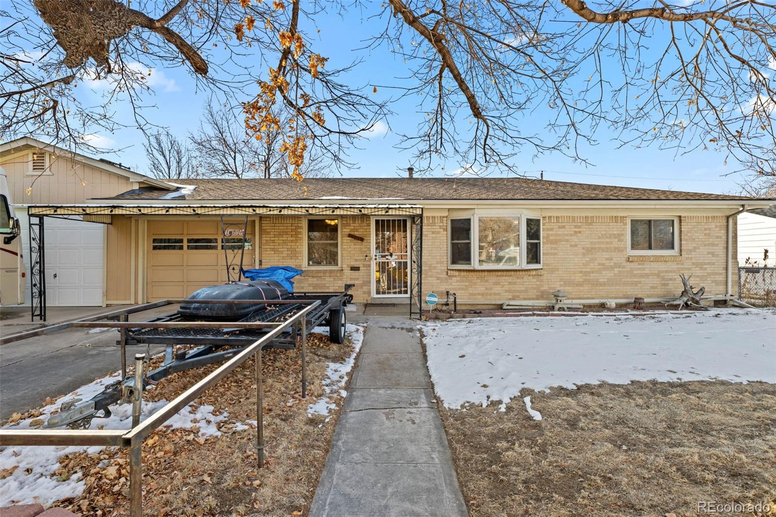 MLS Image #3 for 10690 e 8th avenue,aurora, Colorado