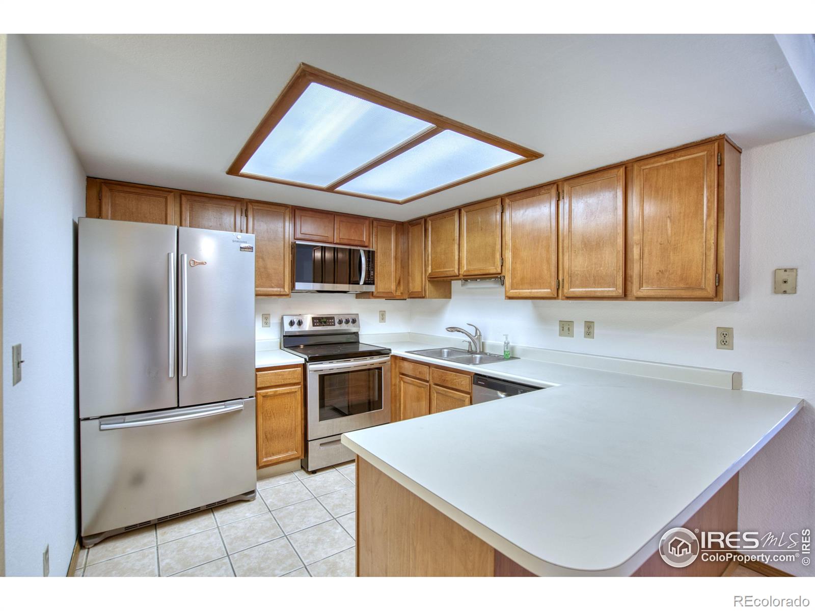 MLS Image #12 for 8428  everett way,arvada, Colorado