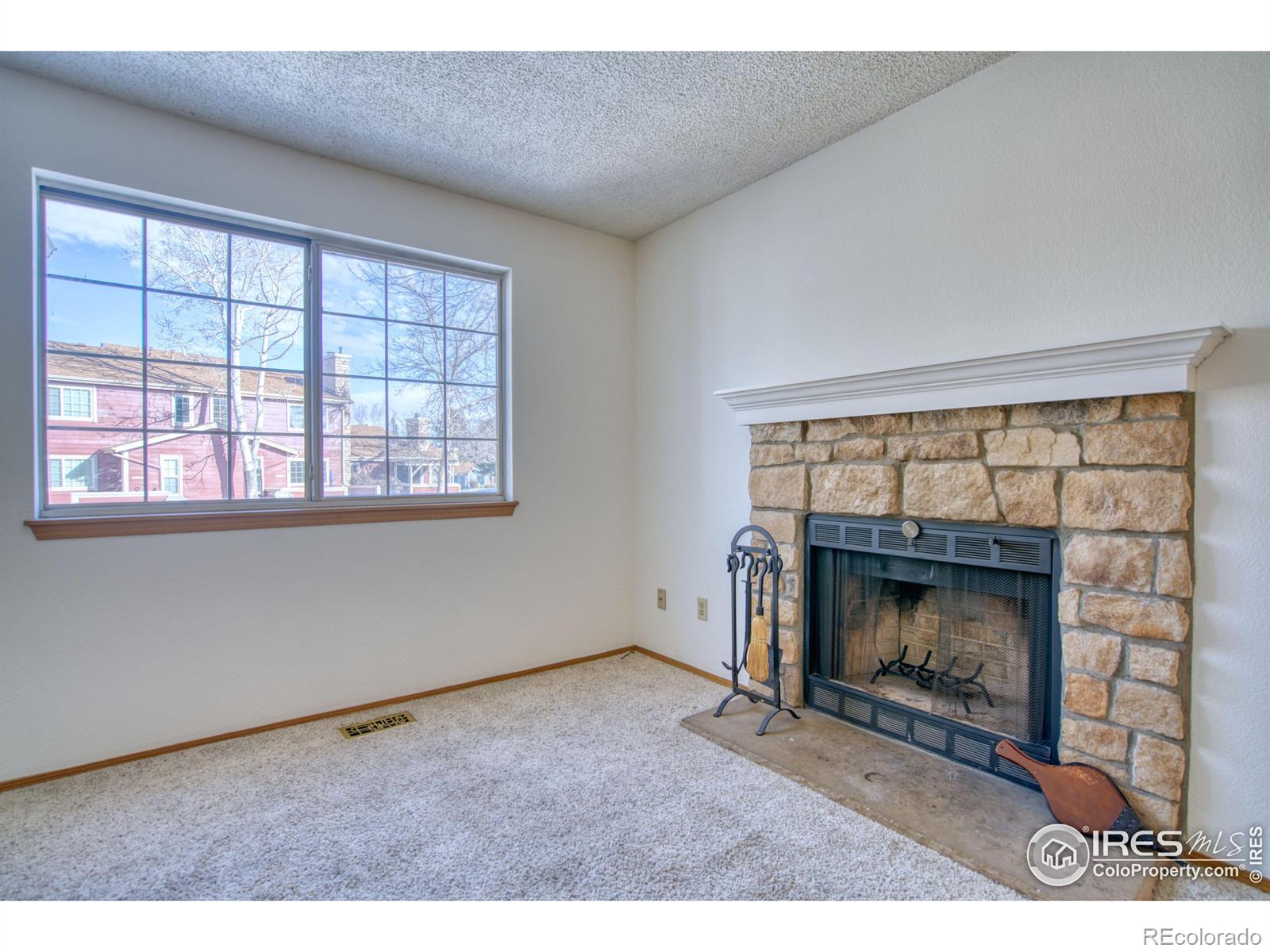 MLS Image #8 for 8428  everett way,arvada, Colorado