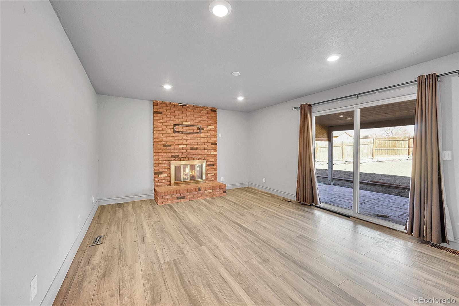 MLS Image #12 for 2518 s ouray way,aurora, Colorado