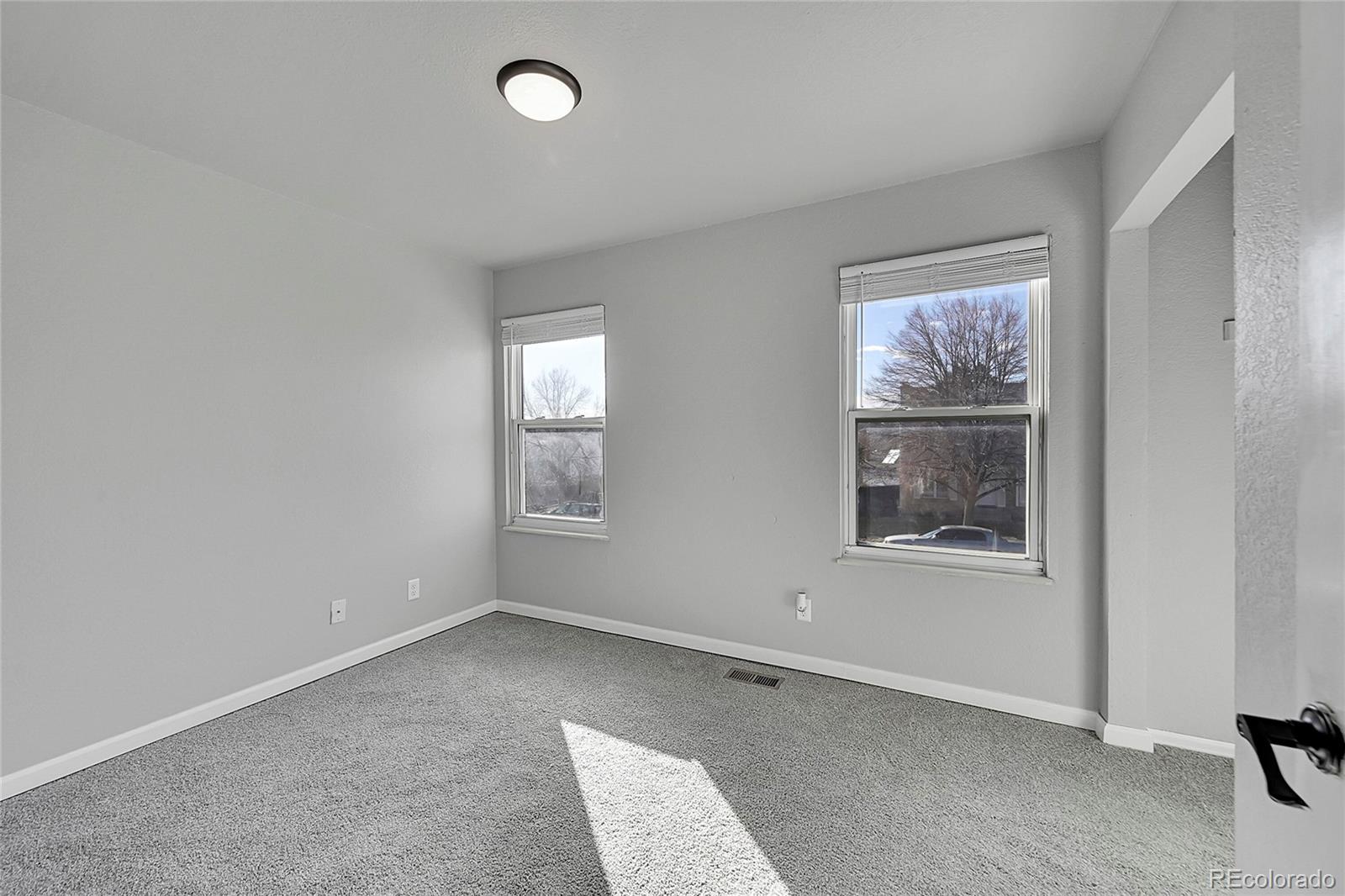 MLS Image #19 for 2518 s ouray way,aurora, Colorado