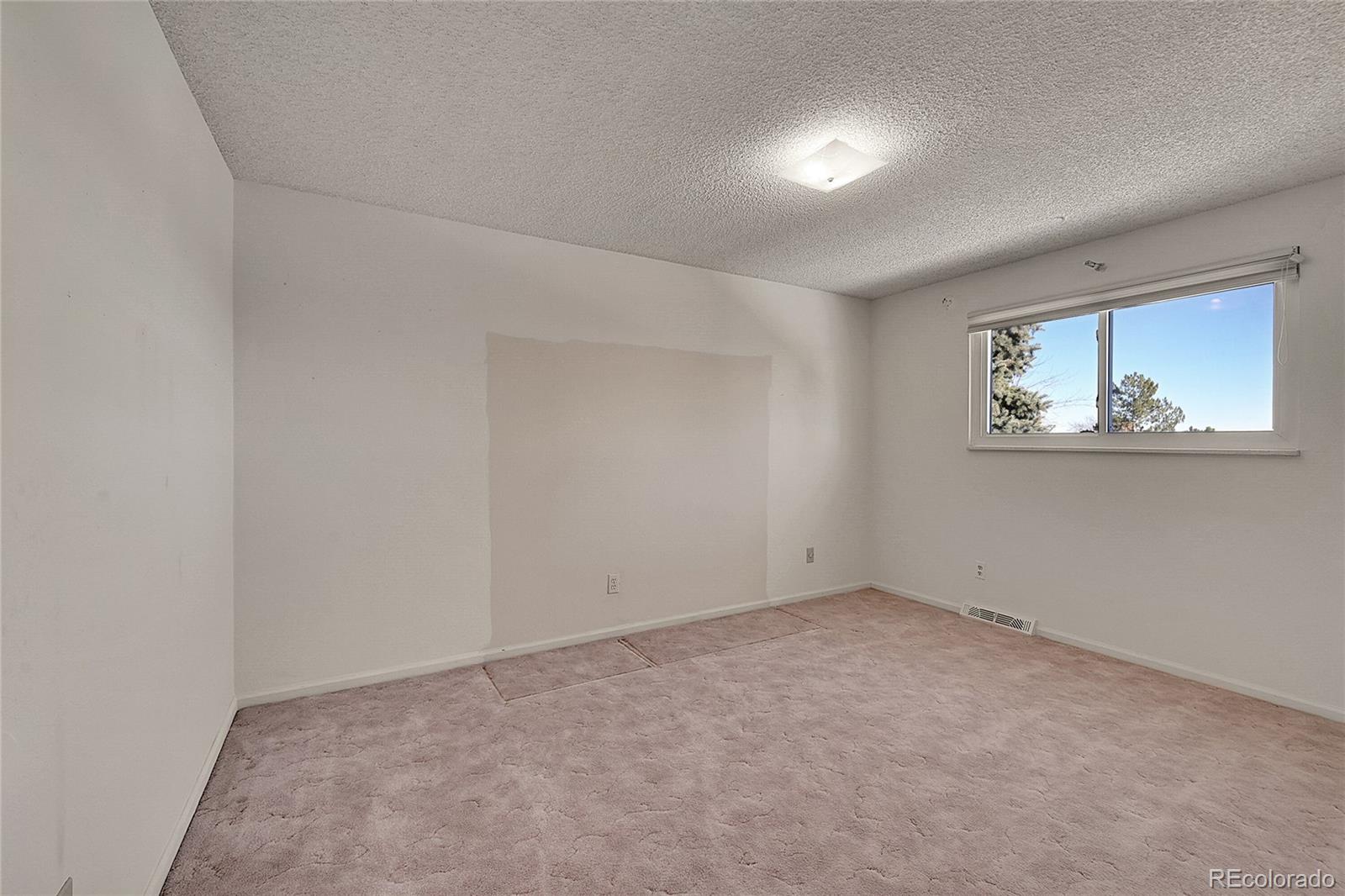 MLS Image #19 for 13769  omega circle,lone tree, Colorado