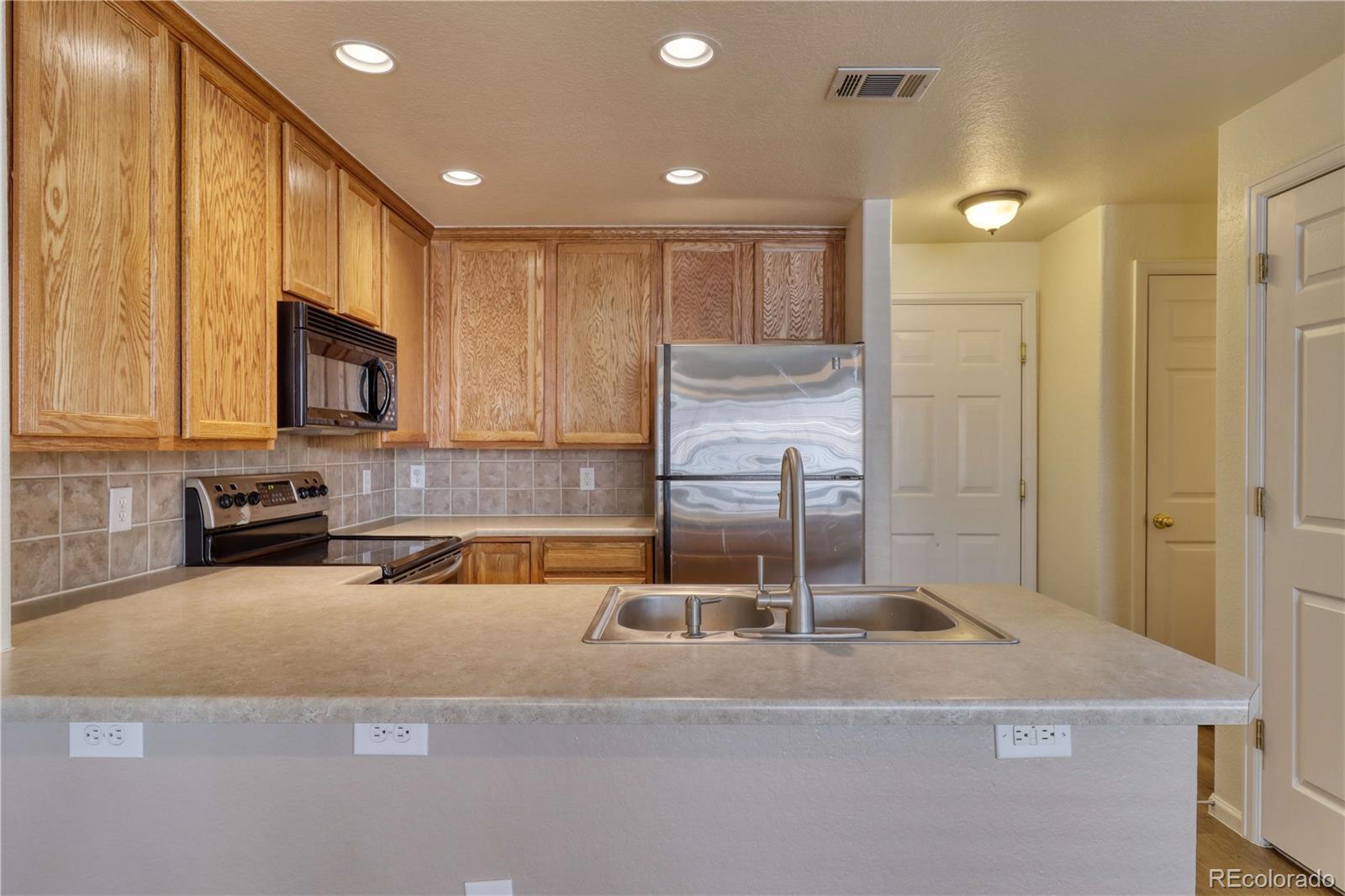 MLS Image #4 for 16083 e geddes drive 73,aurora, Colorado