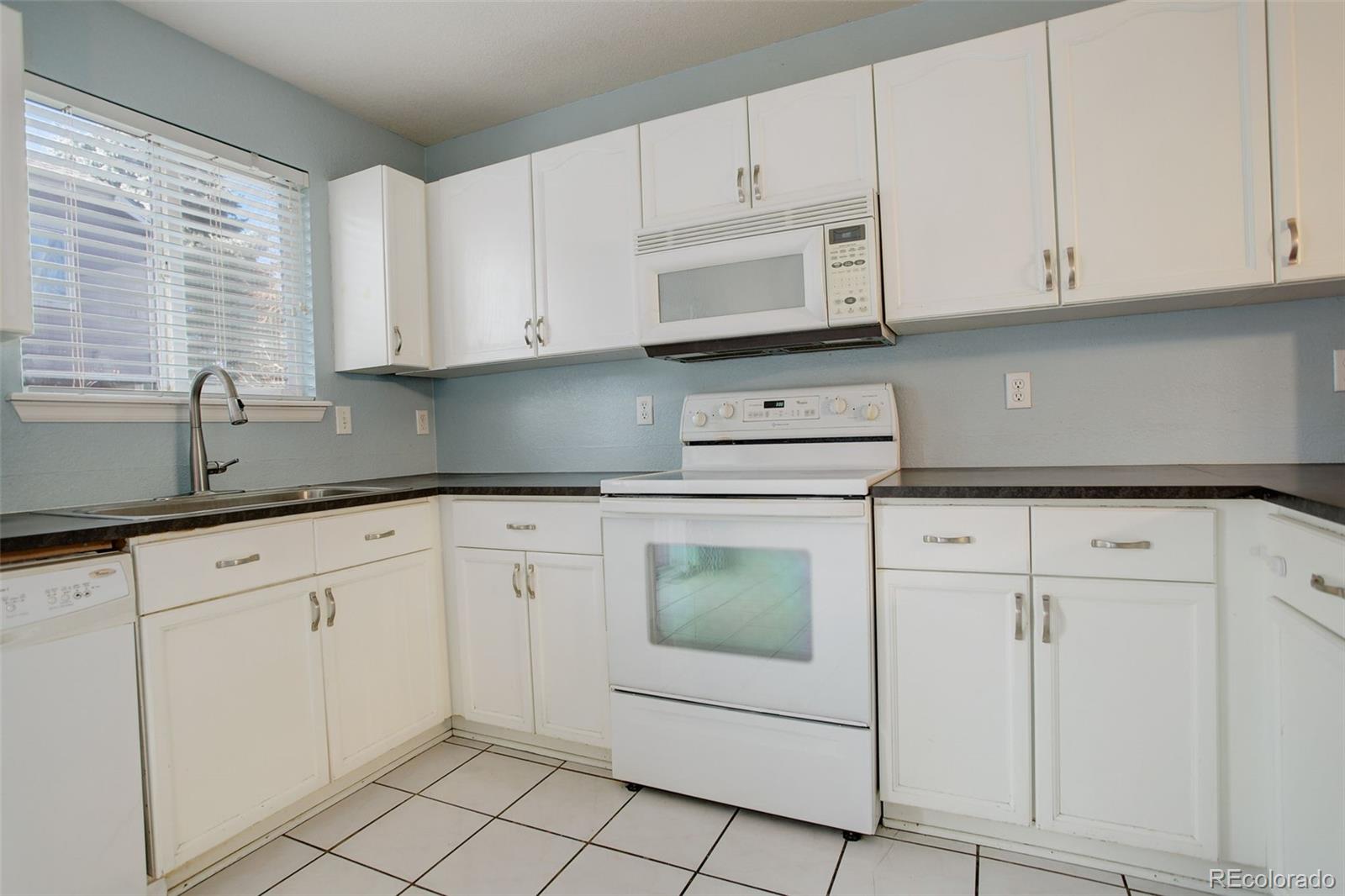 MLS Image #7 for 1885 s quebec way l102,denver, Colorado