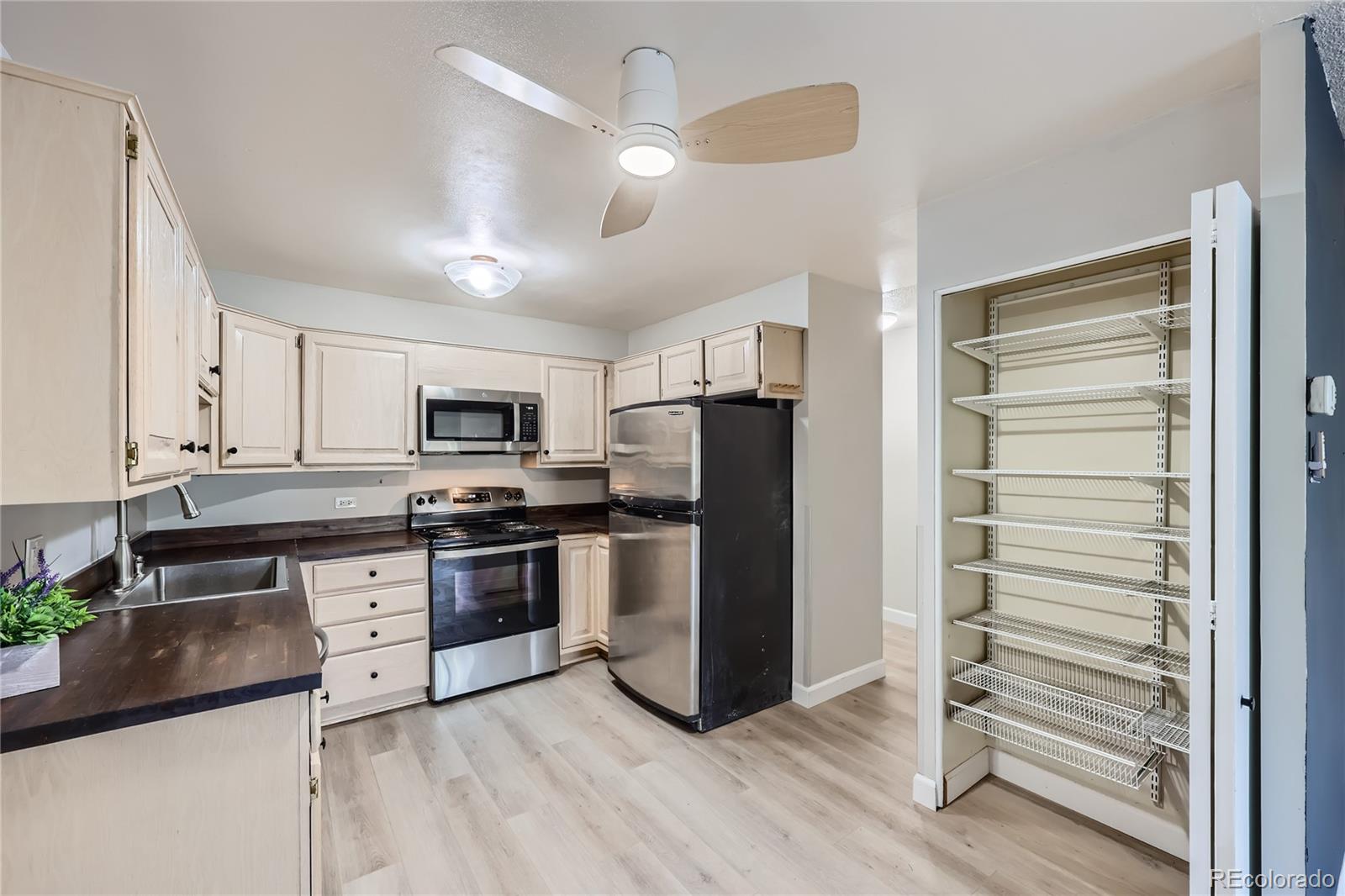 MLS Image #6 for 675 s alton way 7a,denver, Colorado