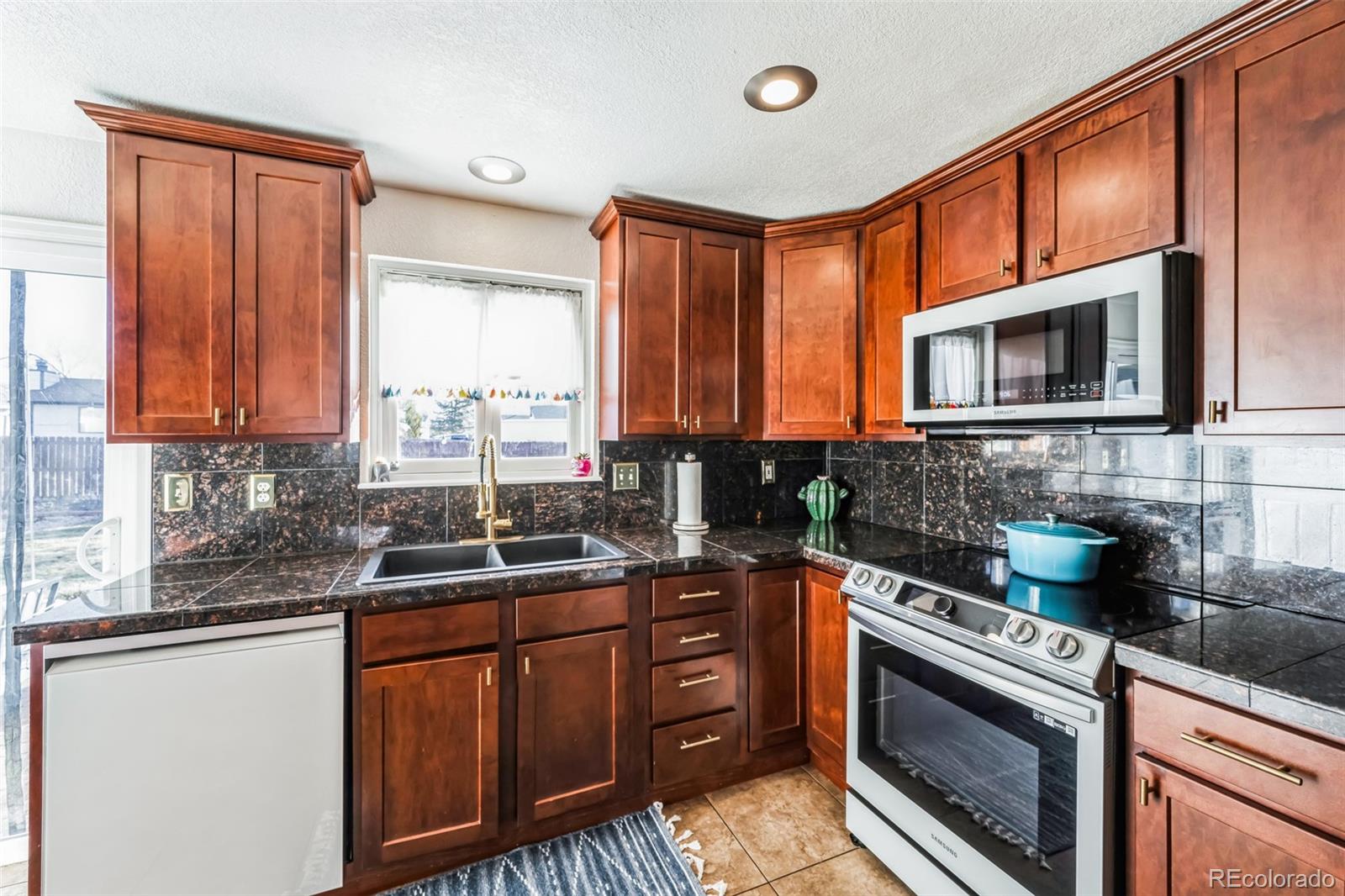 MLS Image #5 for 10432  hoyt street,broomfield, Colorado