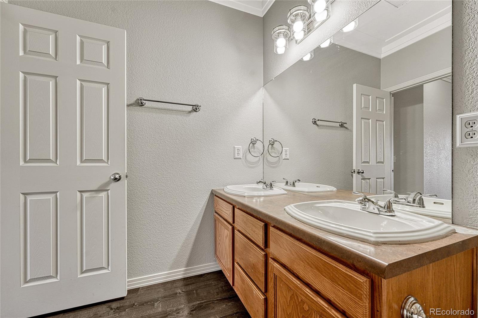 MLS Image #17 for 9451  ashbury circle 202,parker, Colorado