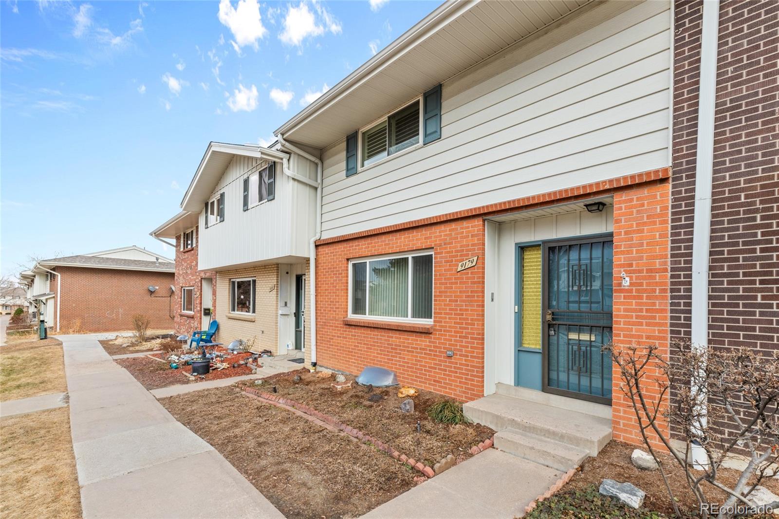 MLS Image #2 for 9179 e oxford drive,denver, Colorado