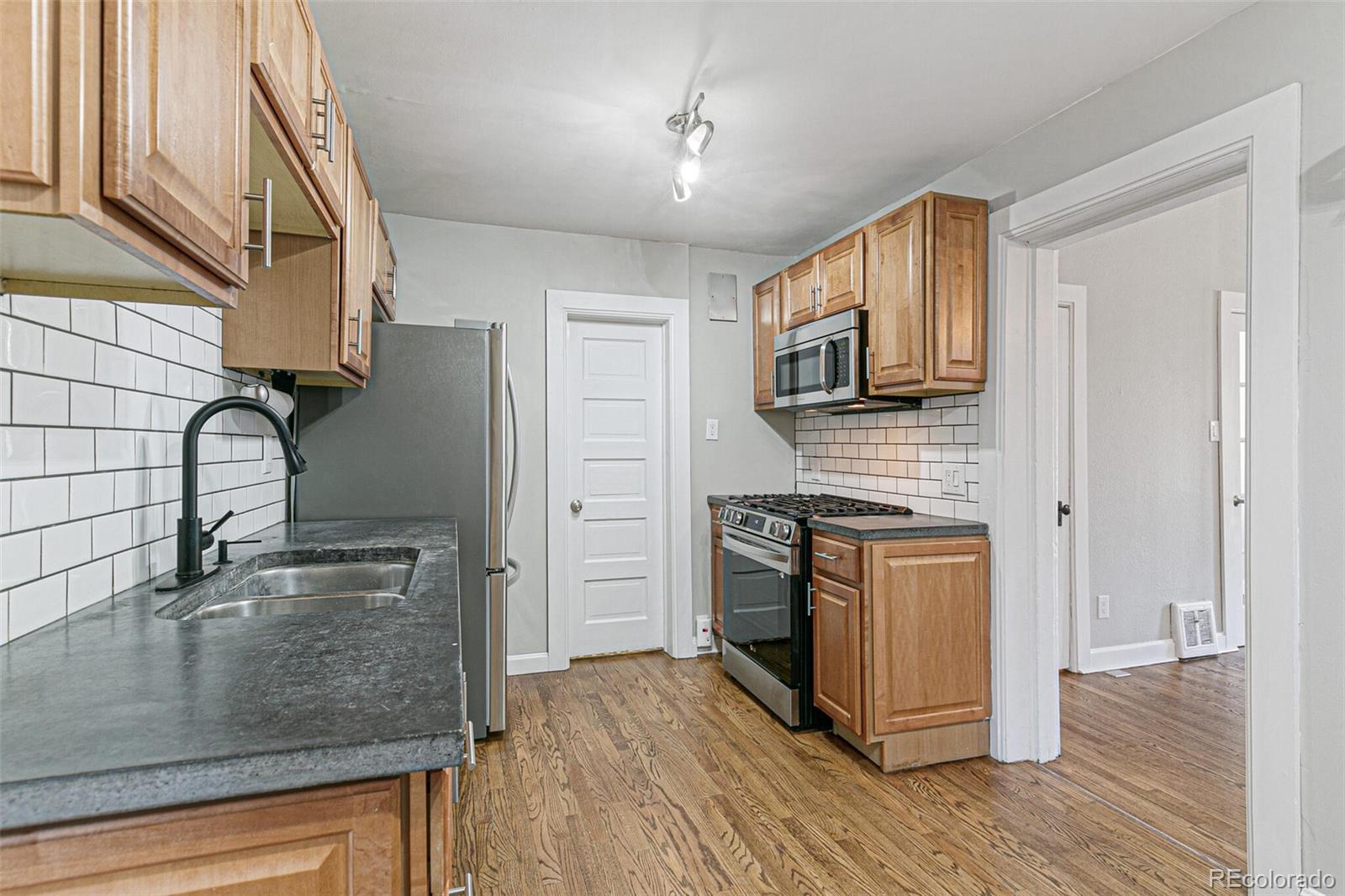 MLS Image #17 for 3839  yates street,denver, Colorado