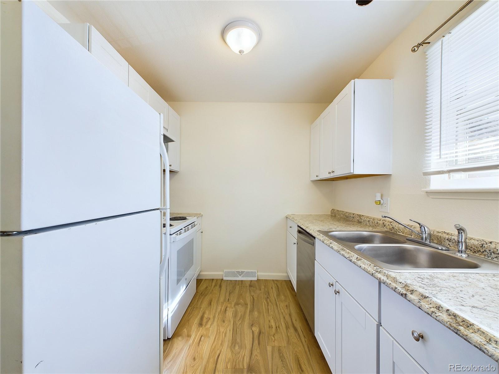 MLS Image #3 for 2269  coronado parkway,denver, Colorado