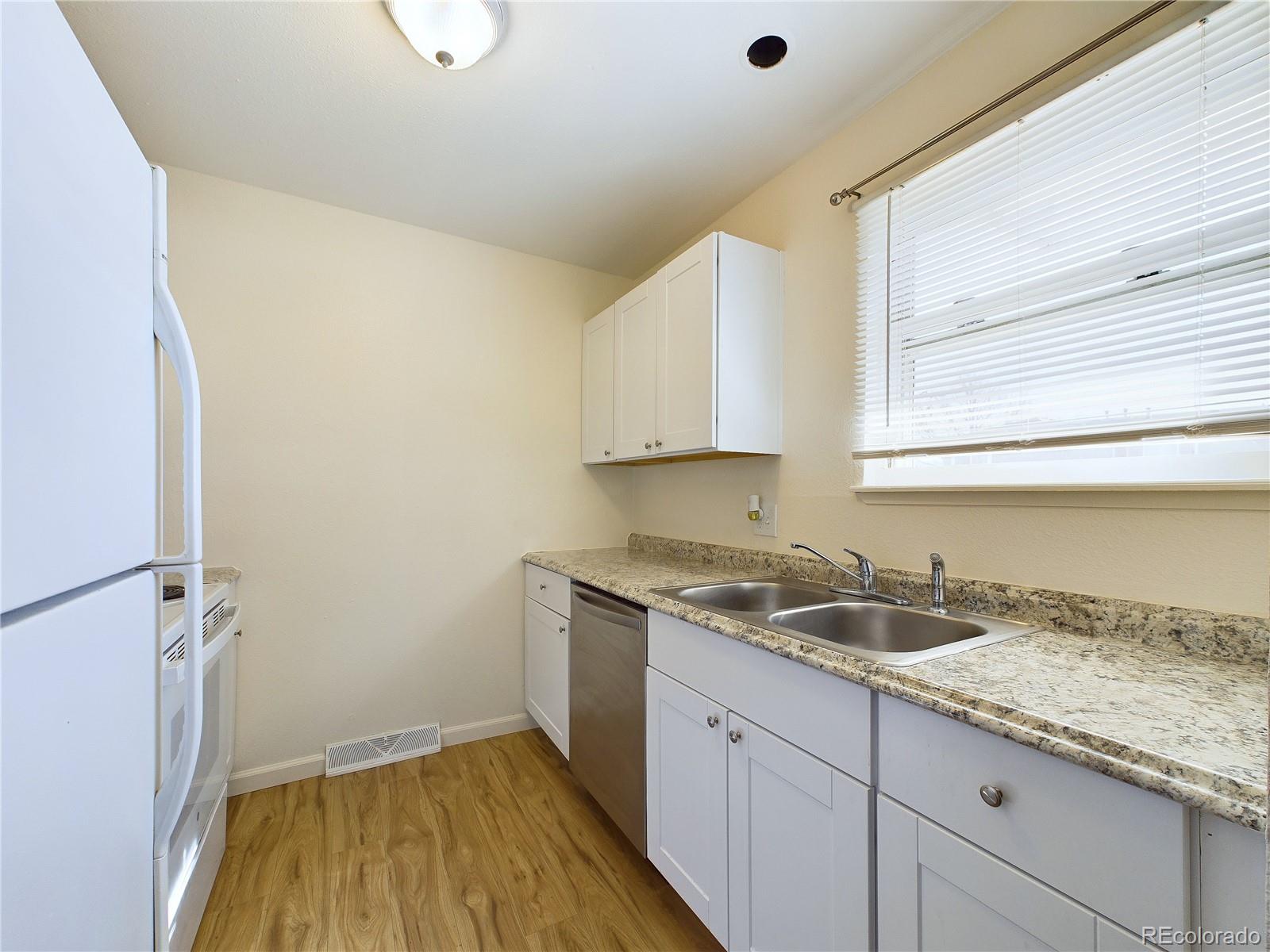 MLS Image #4 for 2269  coronado parkway,denver, Colorado