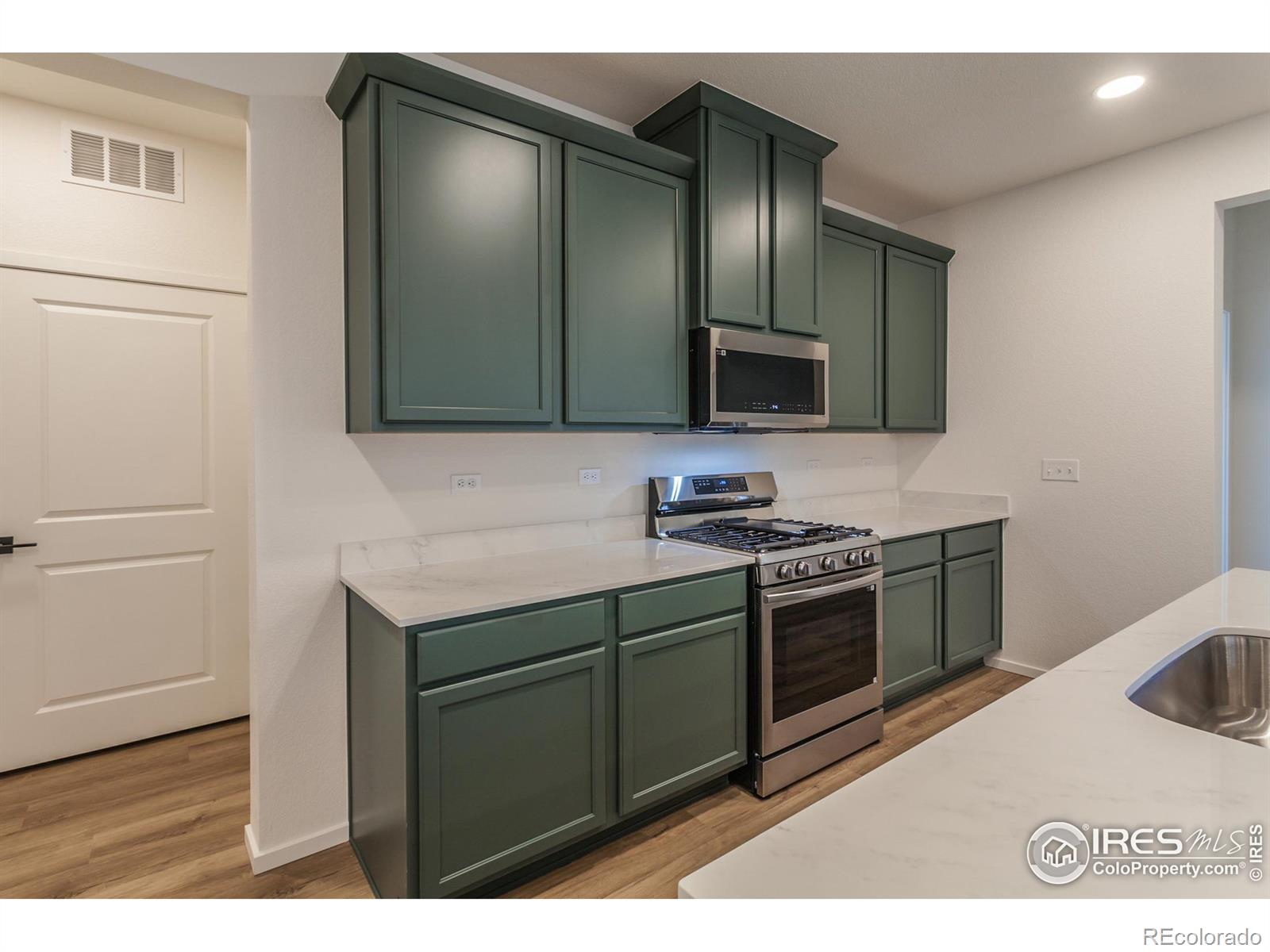 MLS Image #18 for 668  galloway drive,johnstown, Colorado