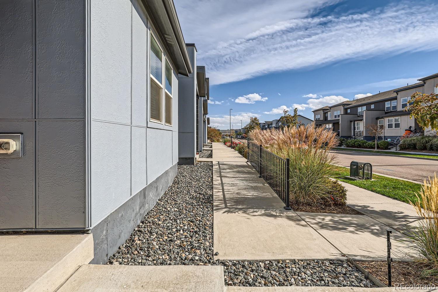 MLS Image #4 for 16057 e 47th place ,denver, Colorado