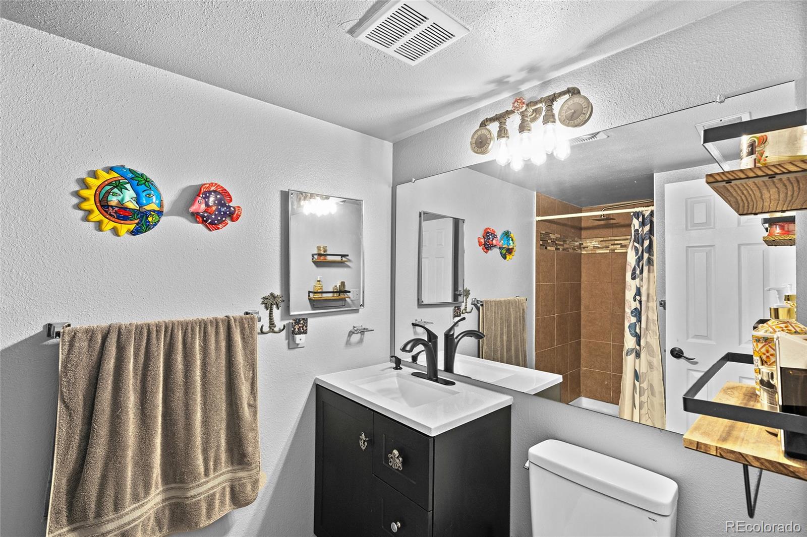 MLS Image #33 for 19573 e linvale drive,aurora, Colorado