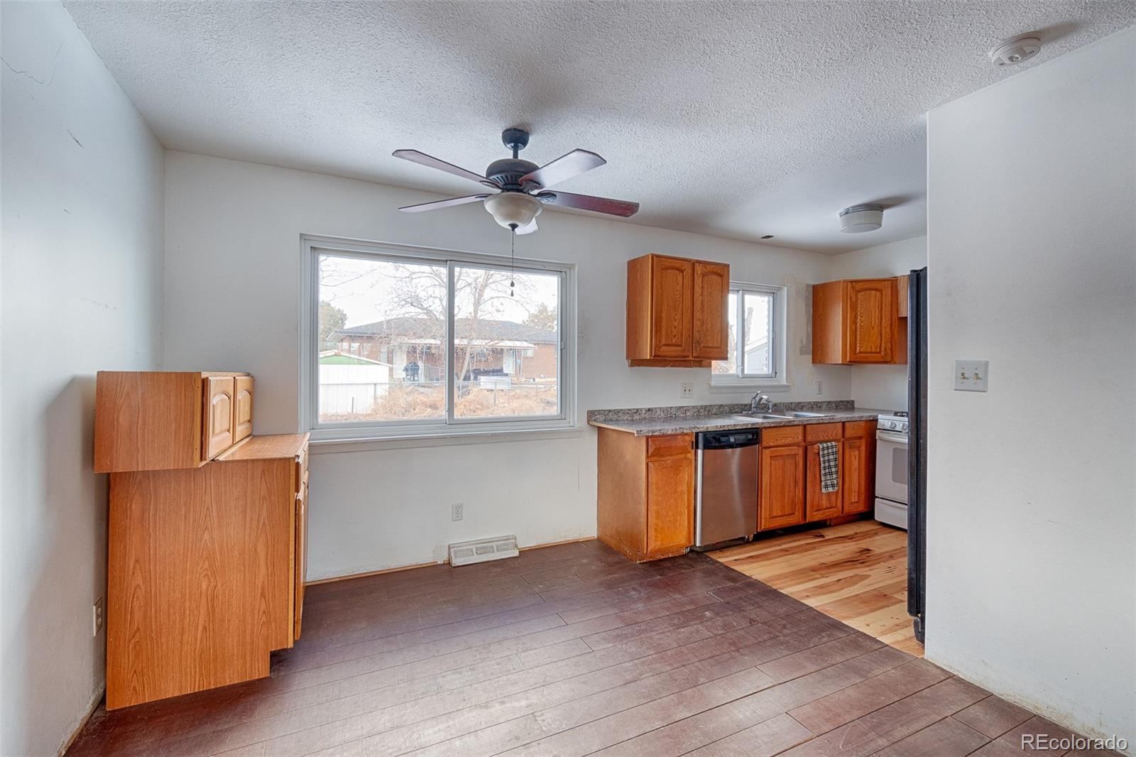 MLS Image #7 for 13643 e exposition avenue,aurora, Colorado