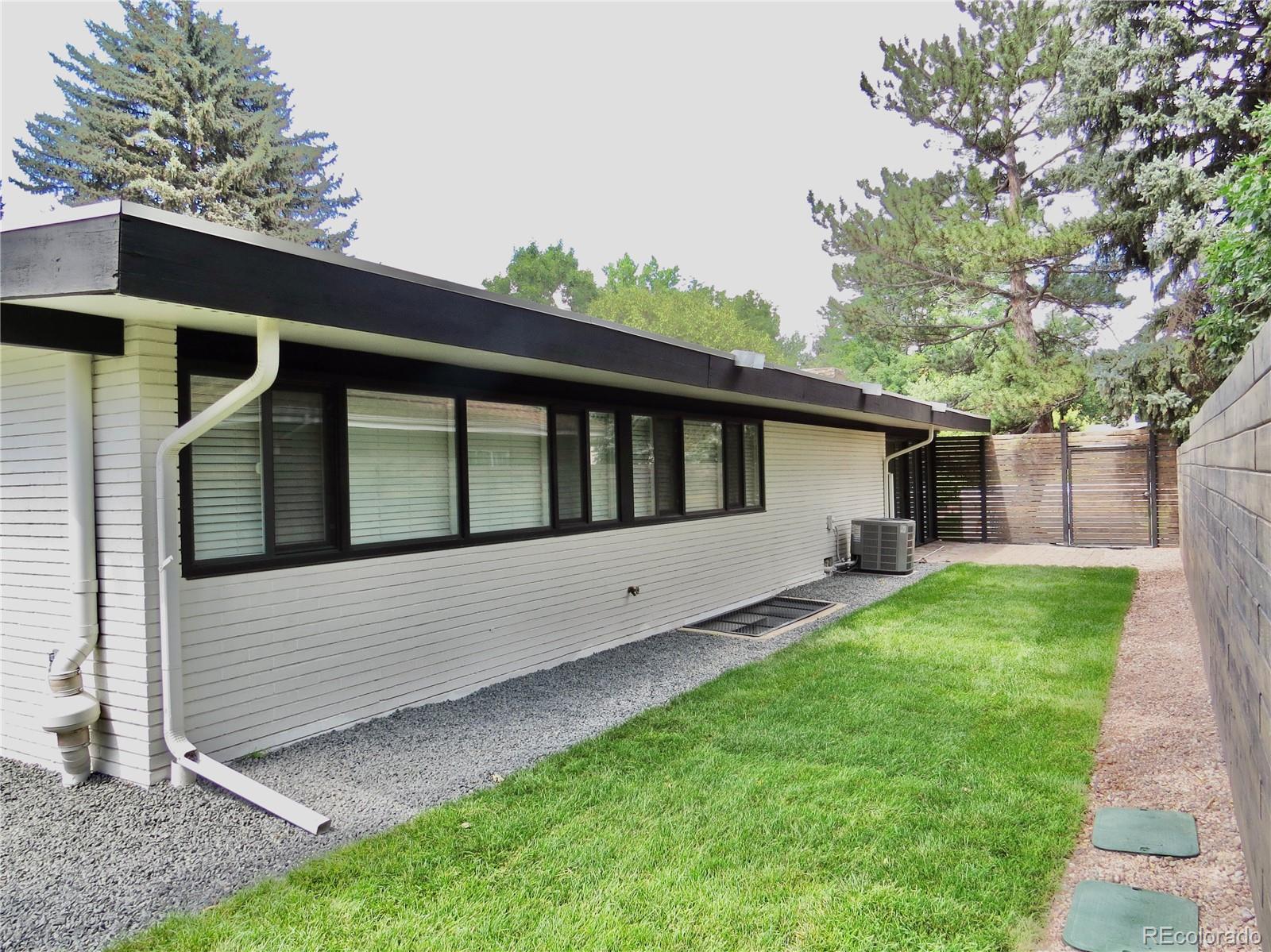 MLS Image #38 for 3069 s detroit way,denver, Colorado